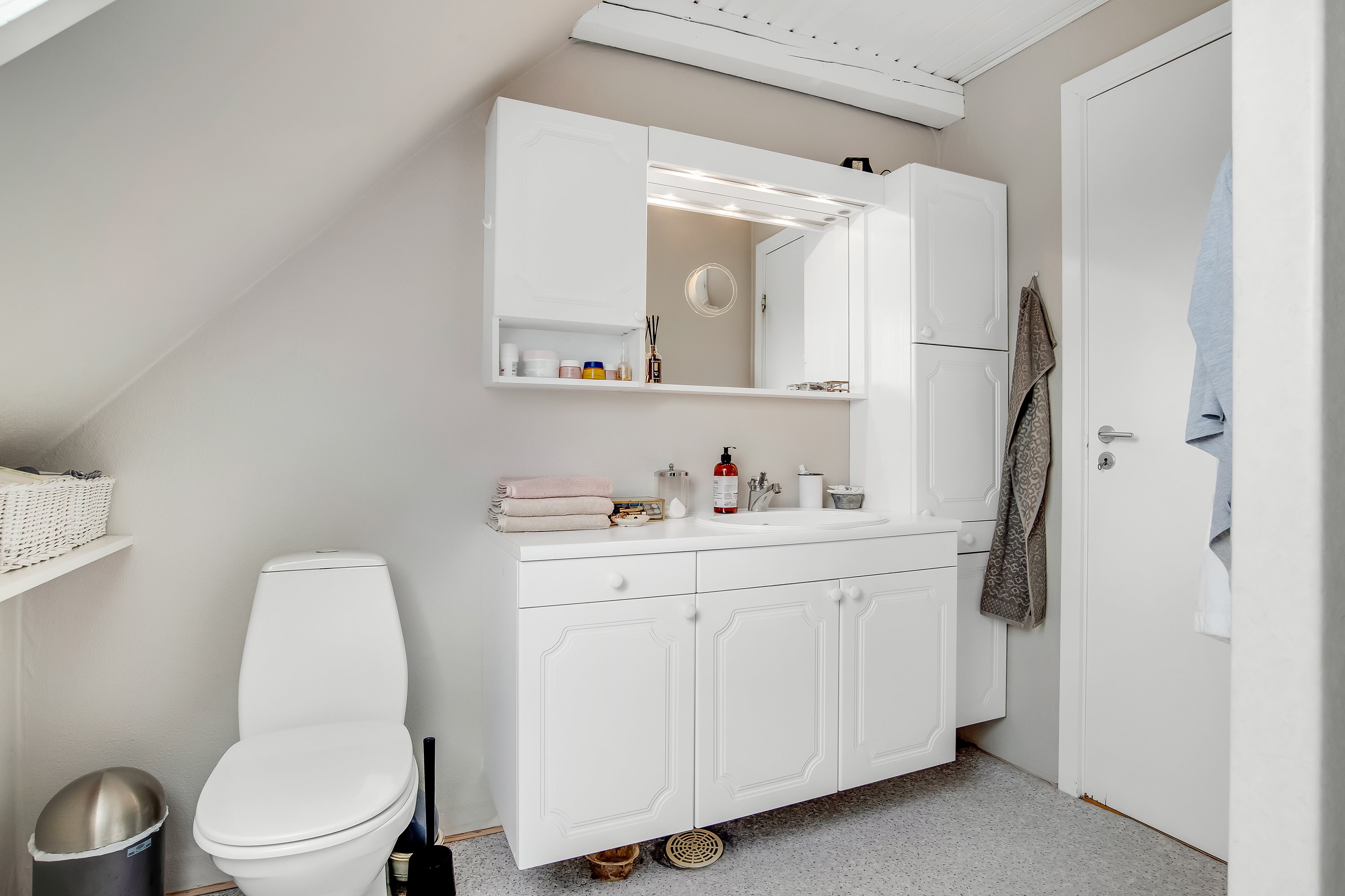 Fremhævet badeværelse billede i fuldskærmstilstand. Billede af Fabersvej 96, 7500 Holstebro