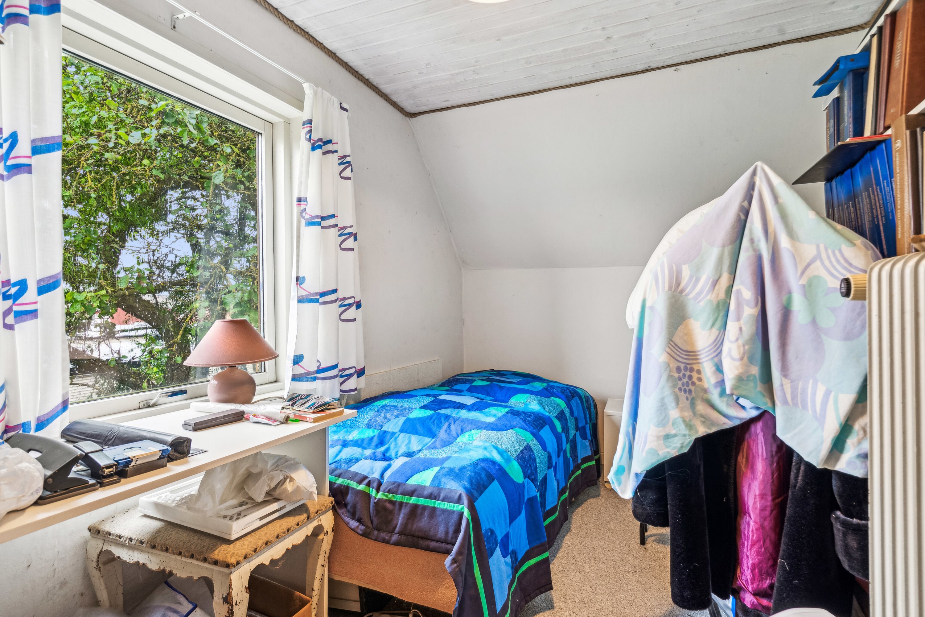 Fremhævet soveværelse billede i fuldskærmstilstand. Billede af Remmerslundvej 14, 8722 Hedensted