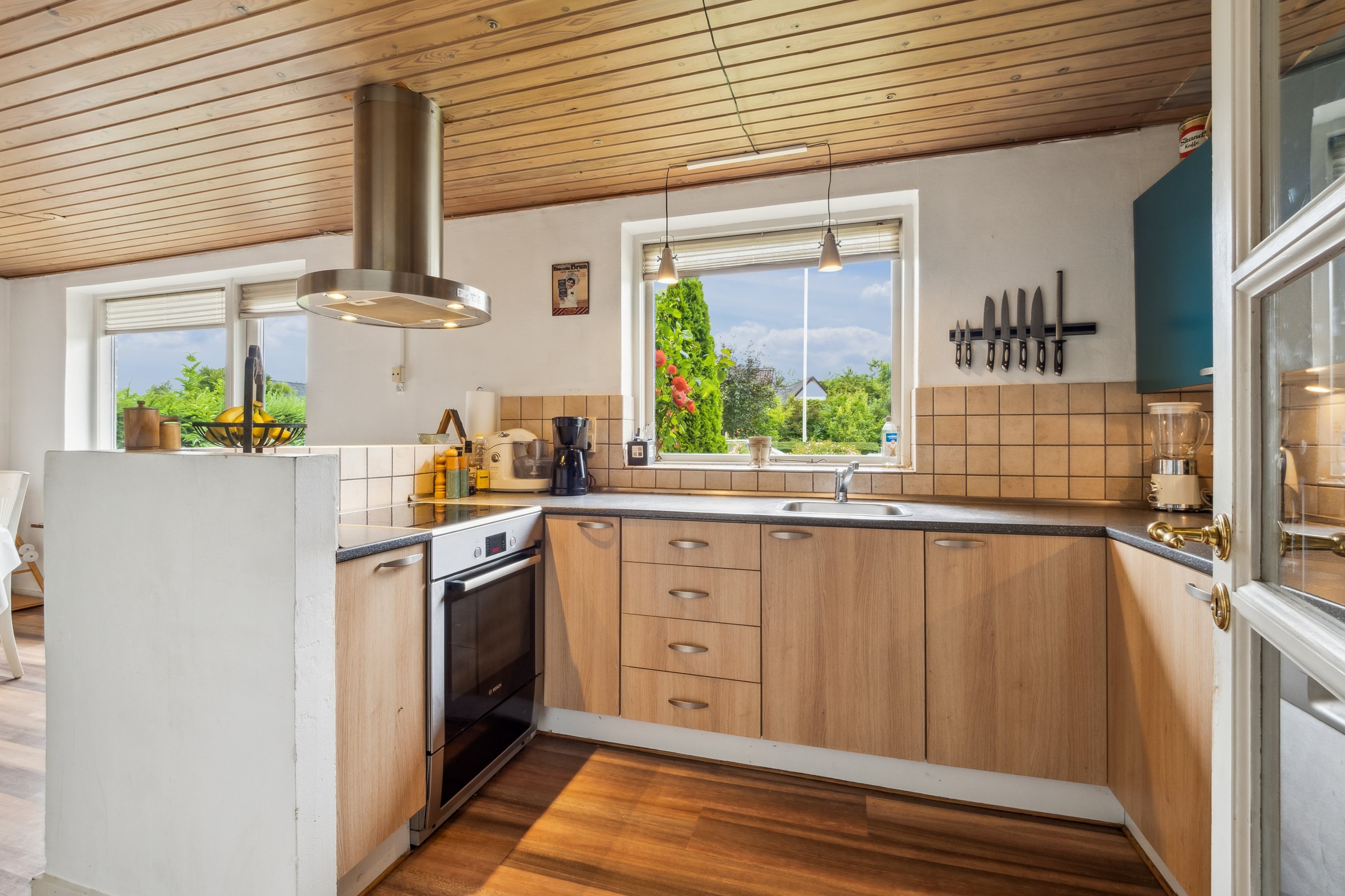 Fremhævet køkken billede i fuldskærmstilstand. Billede af Agertoften 12, Vodstrup, 7900 Nykøbing M