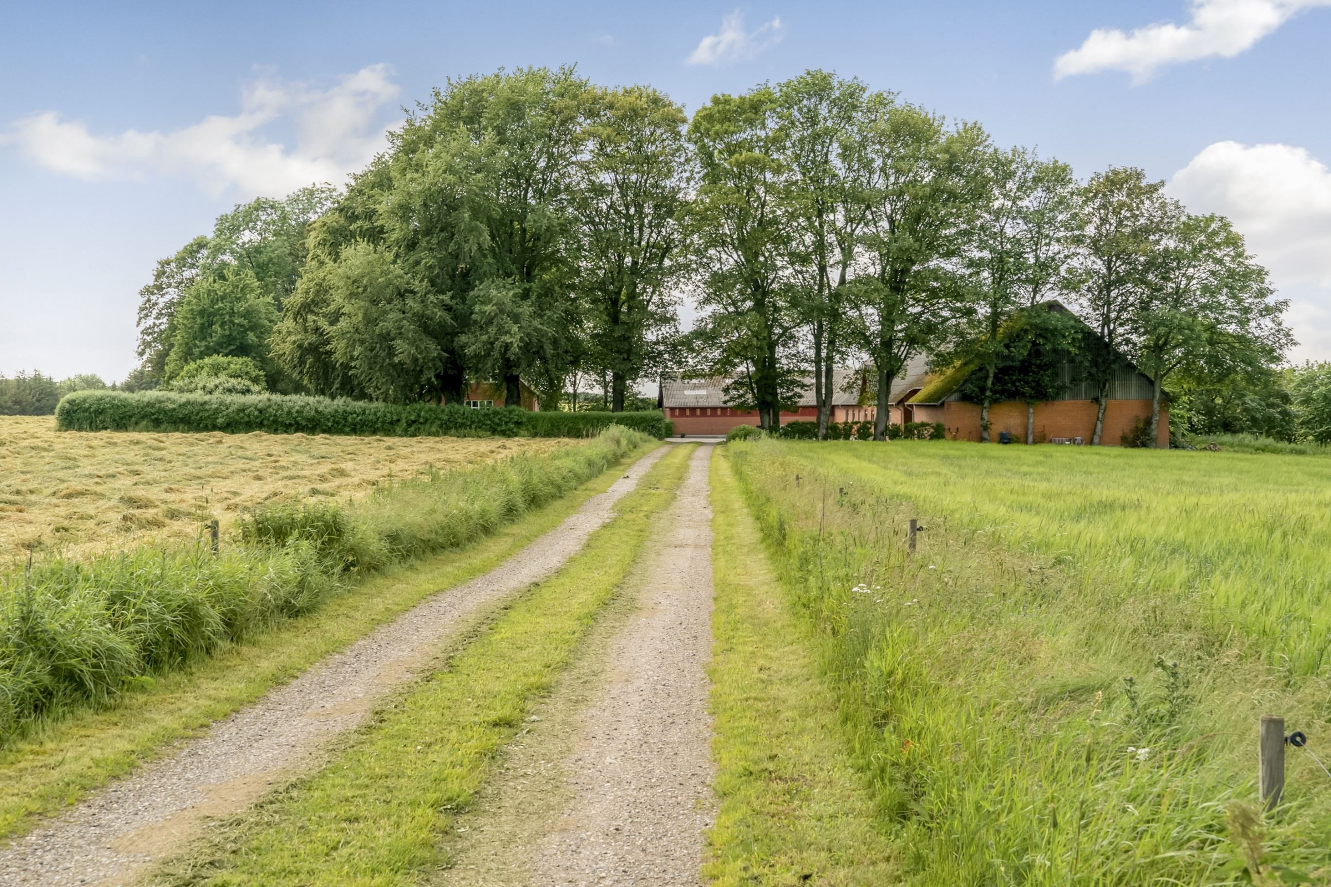 Fremhævet  billede i fuldskærmstilstand. Billede af Koustedvej 34, Asferg, 8990 Fårup