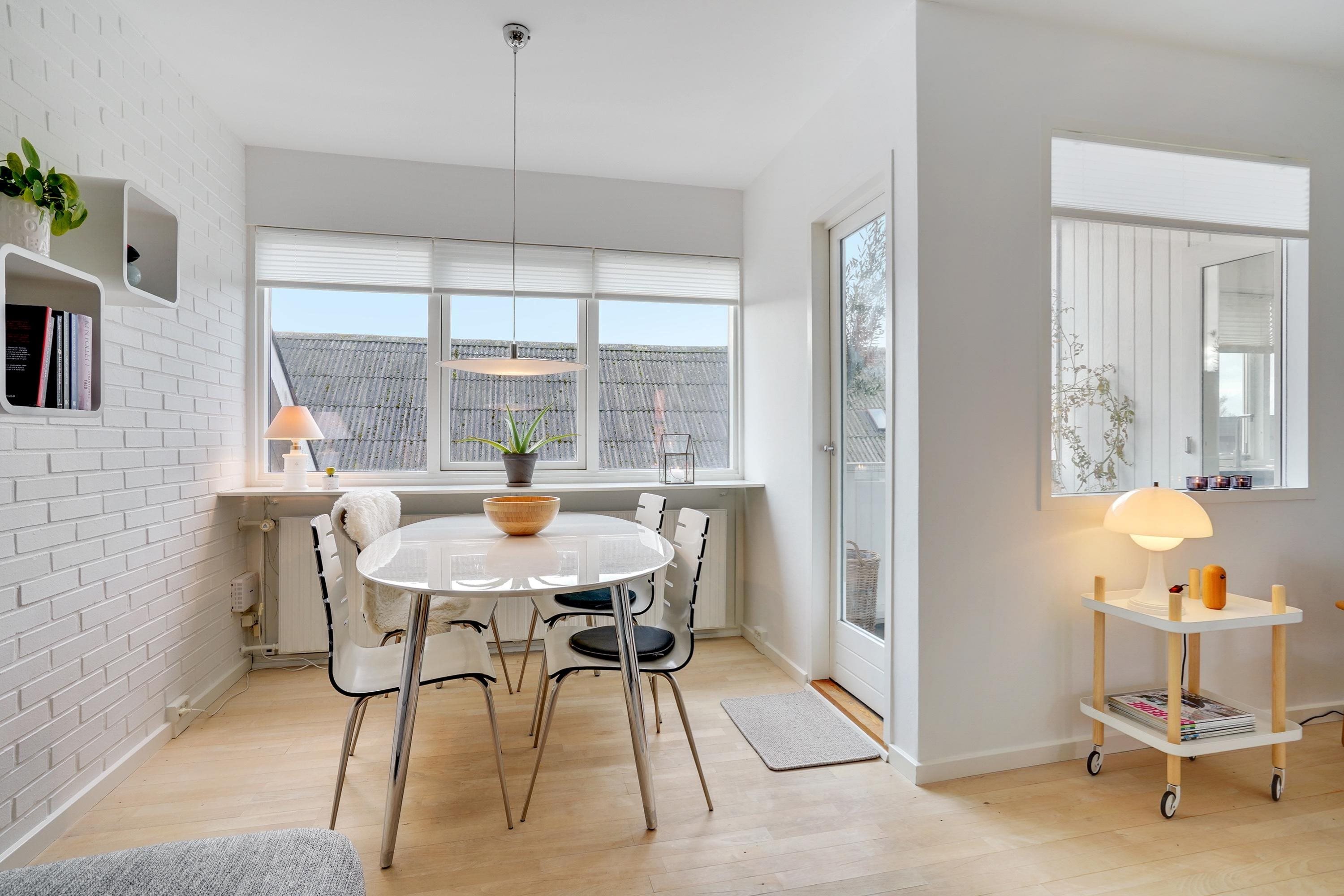 Fremhævet spiseplads billede i fuldskærmstilstand. Billede af St Tranegade 22, 1. tv., 9240 Nibe