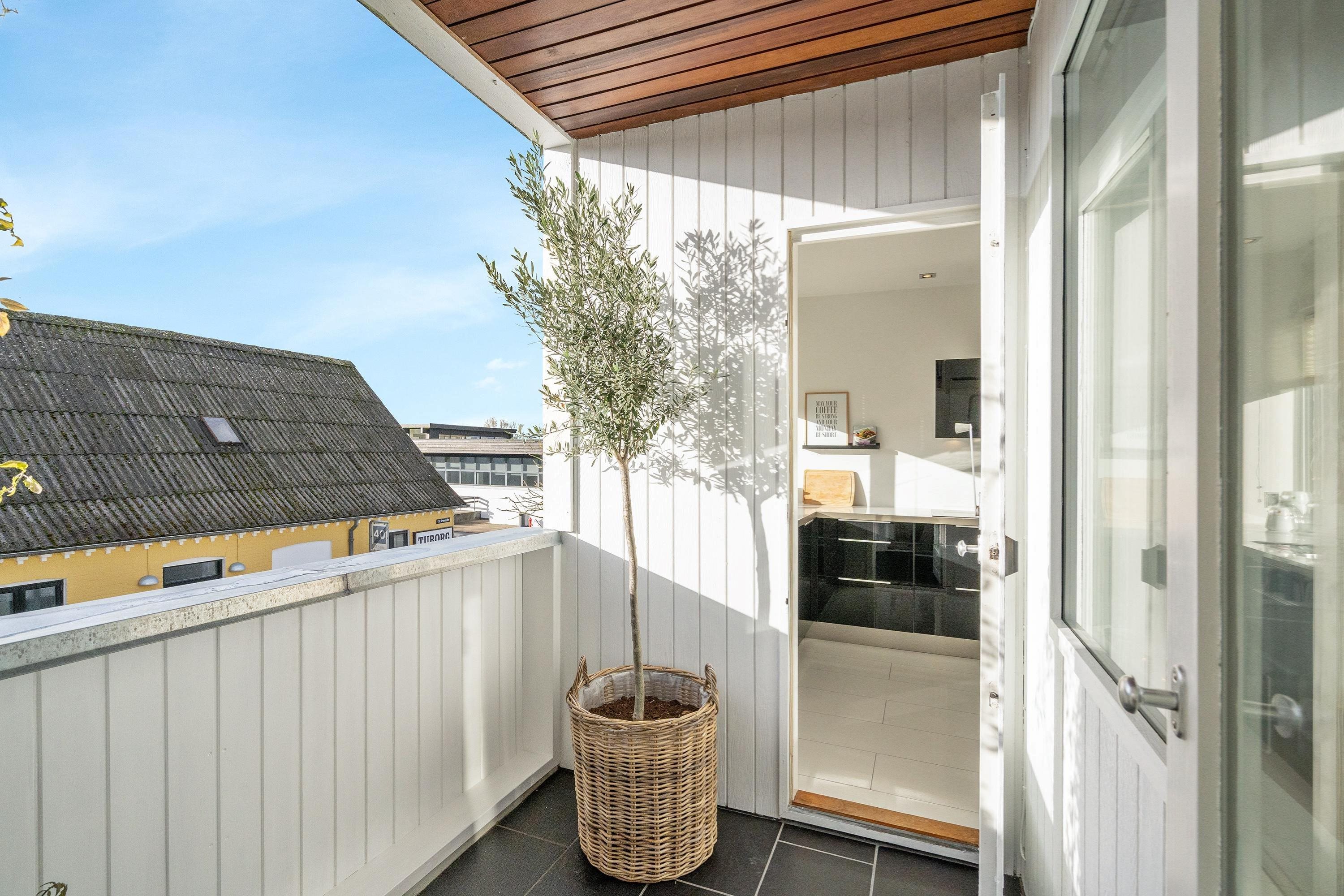 Fremhævet altan billede i fuldskærmstilstand. Billede af St Tranegade 22, 1. tv., 9240 Nibe