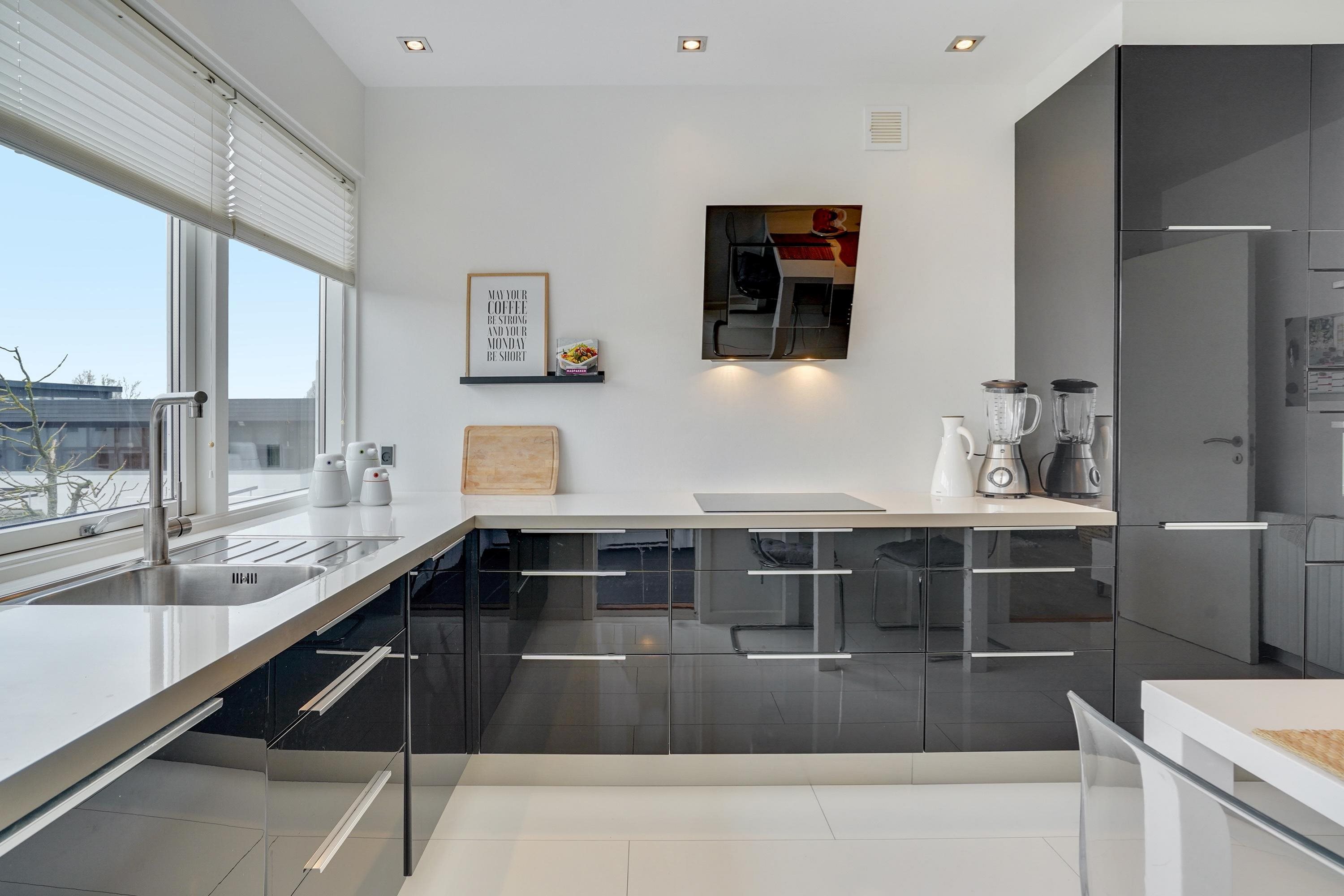 Fremhævet køkken billede i fuldskærmstilstand. Billede af St Tranegade 22, 1. tv., 9240 Nibe