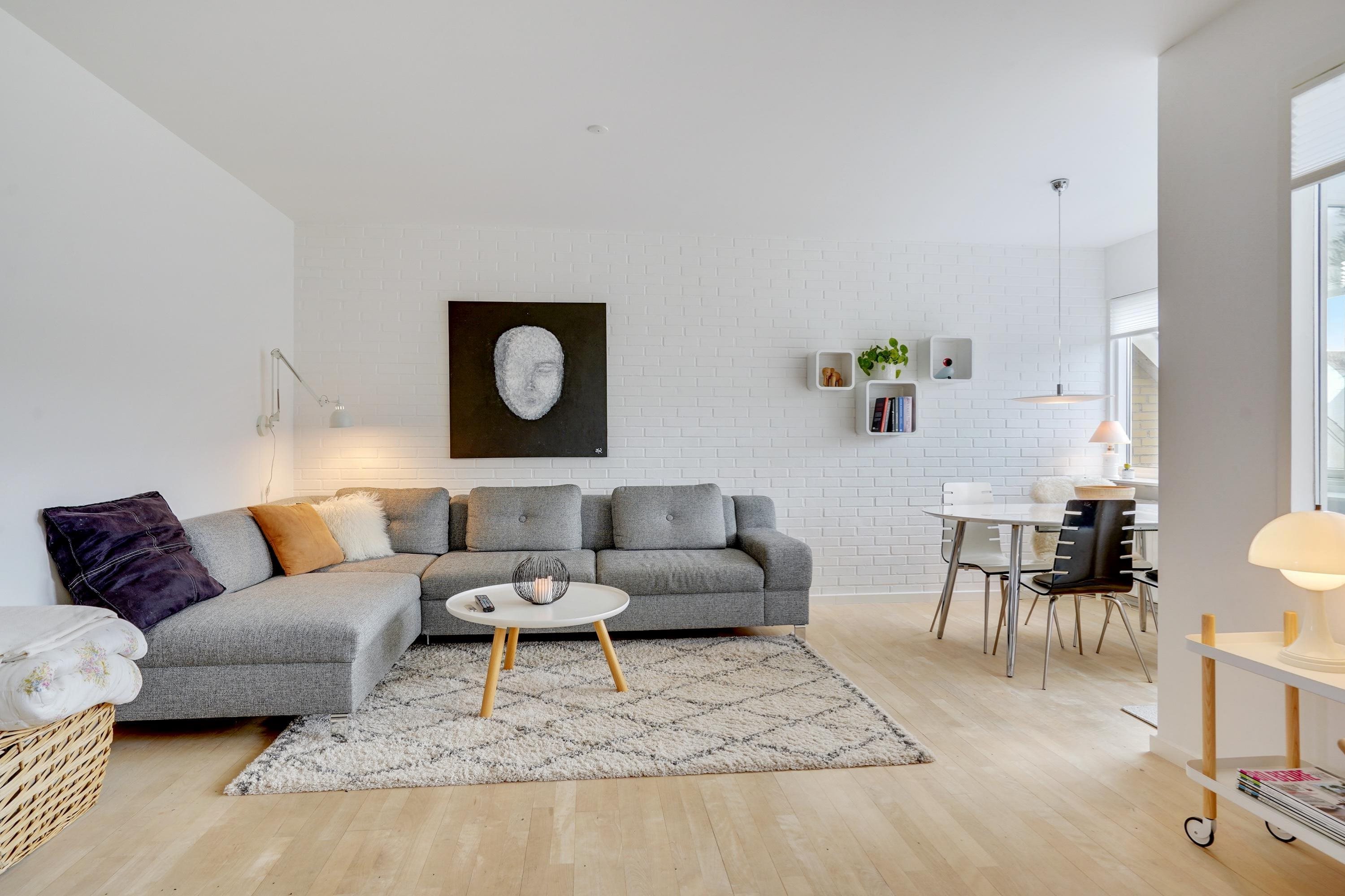 Fremhævet stue billede i fuldskærmstilstand. Billede af St Tranegade 22, 1. tv., 9240 Nibe