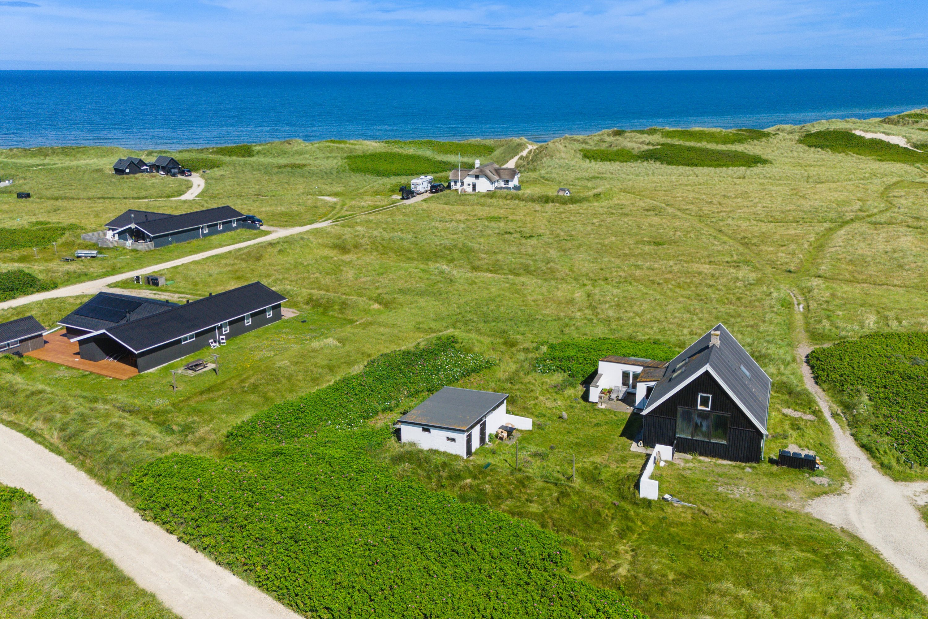 Fremhævet luftfoto billede i fuldskærmstilstand. Billede af P. Madsens Gang 27, Klitmøller, 7700 Thisted