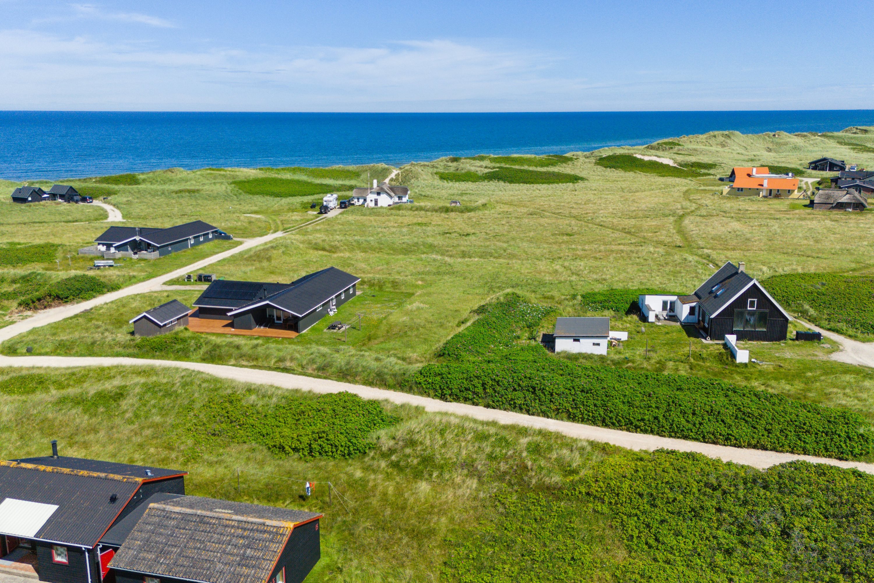 Miniaturebillede 1: luftfoto. Billede af P. Madsens Gang 27, Klitmøller, 7700 Thisted