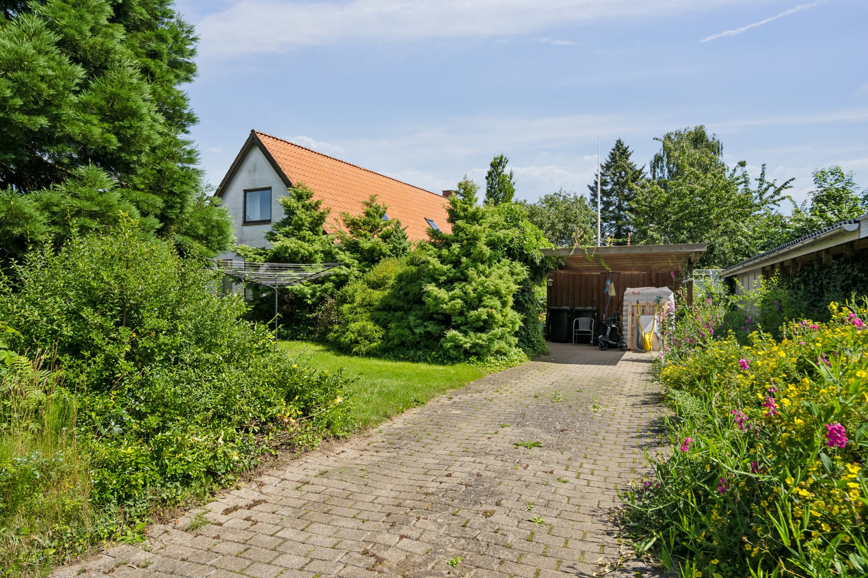 Fremhævet udendørs billede i fuldskærmstilstand. Billede af Remmerslundvej 14, 8722 Hedensted