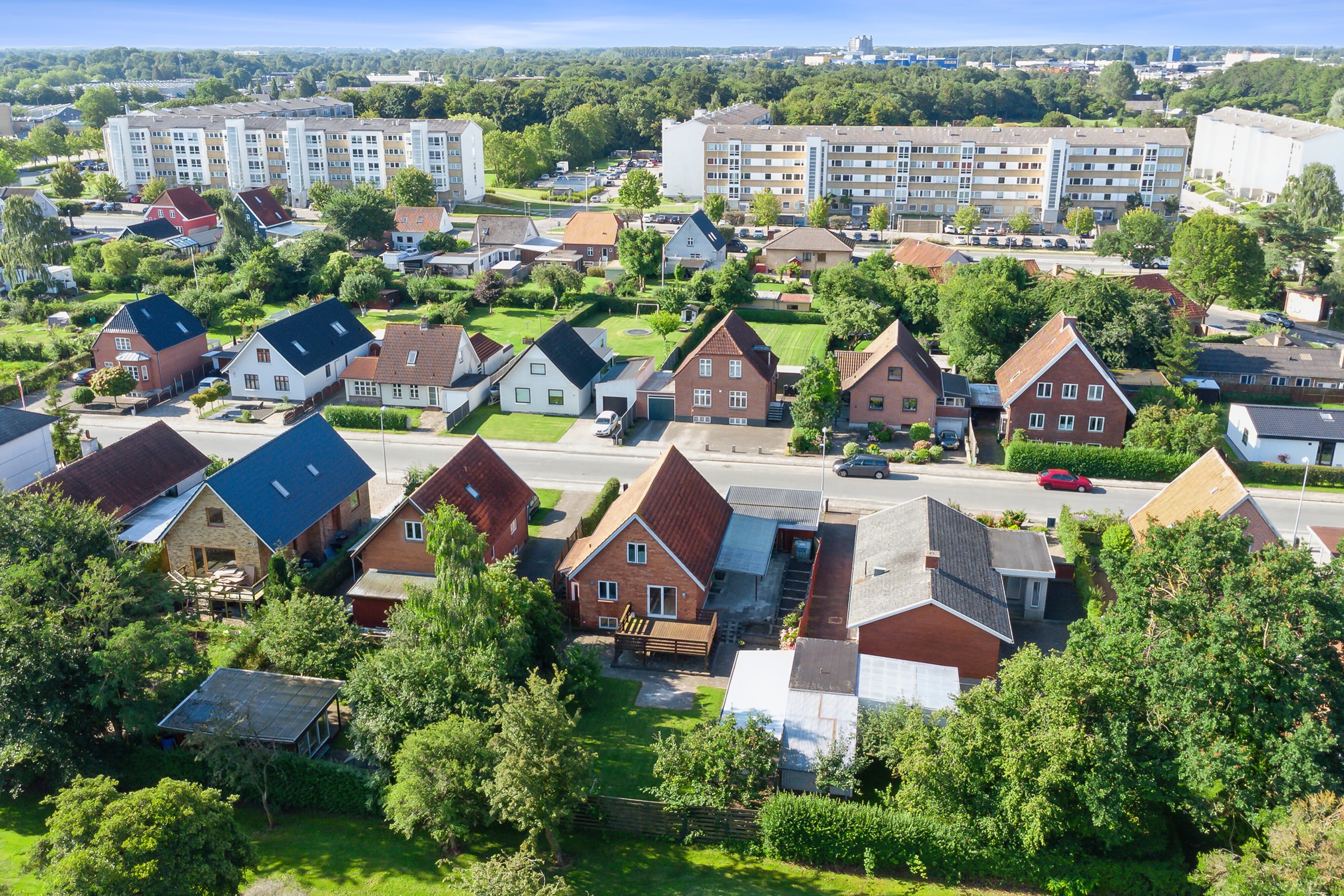 Fremhævet luftfoto billede i fuldskærmstilstand. Billede af Skovmærkevej 12, 5220 Odense SØ