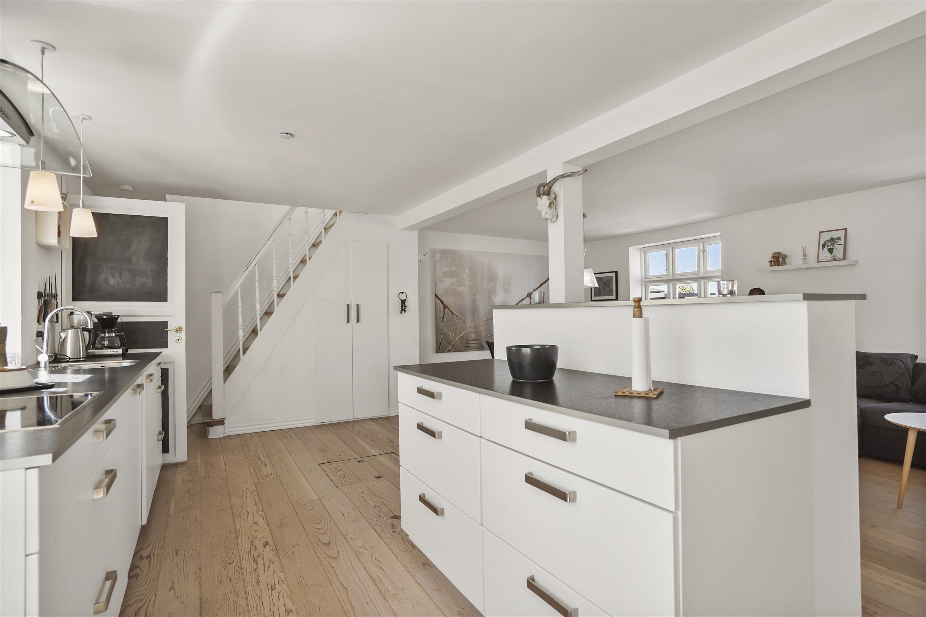 Fremhævet køkken billede i fuldskærmstilstand. Billede af Gærumvej 13, 9900 Frederikshavn