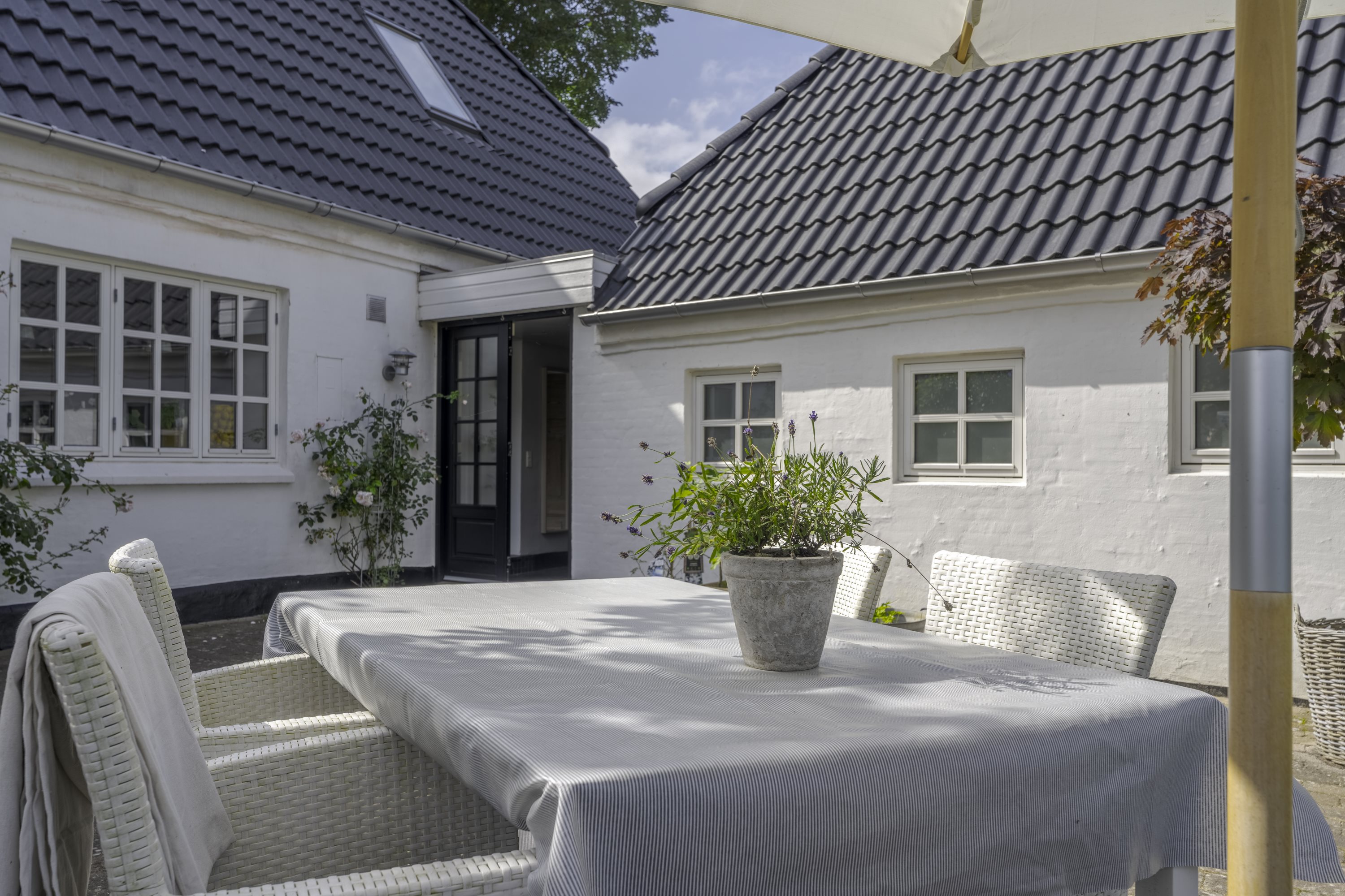 Fremhævet  billede i fuldskærmstilstand. Billede af Kirkebakken 26, Sønderby, 5631 Ebberup