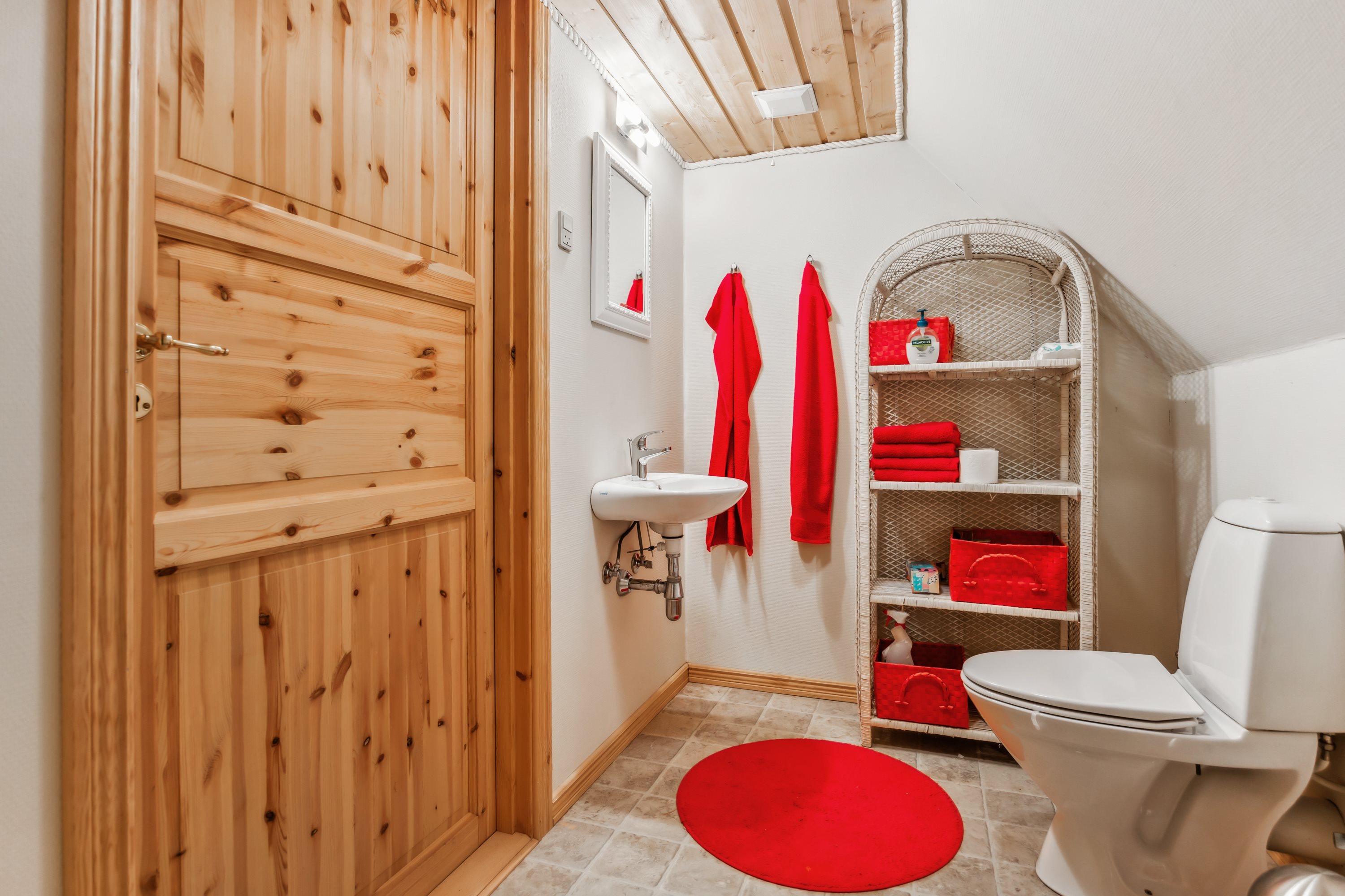 Fremhævet toilet billede i fuldskærmstilstand. Billede af Nordmorsvej 54, Solbjerg, 7950 Erslev