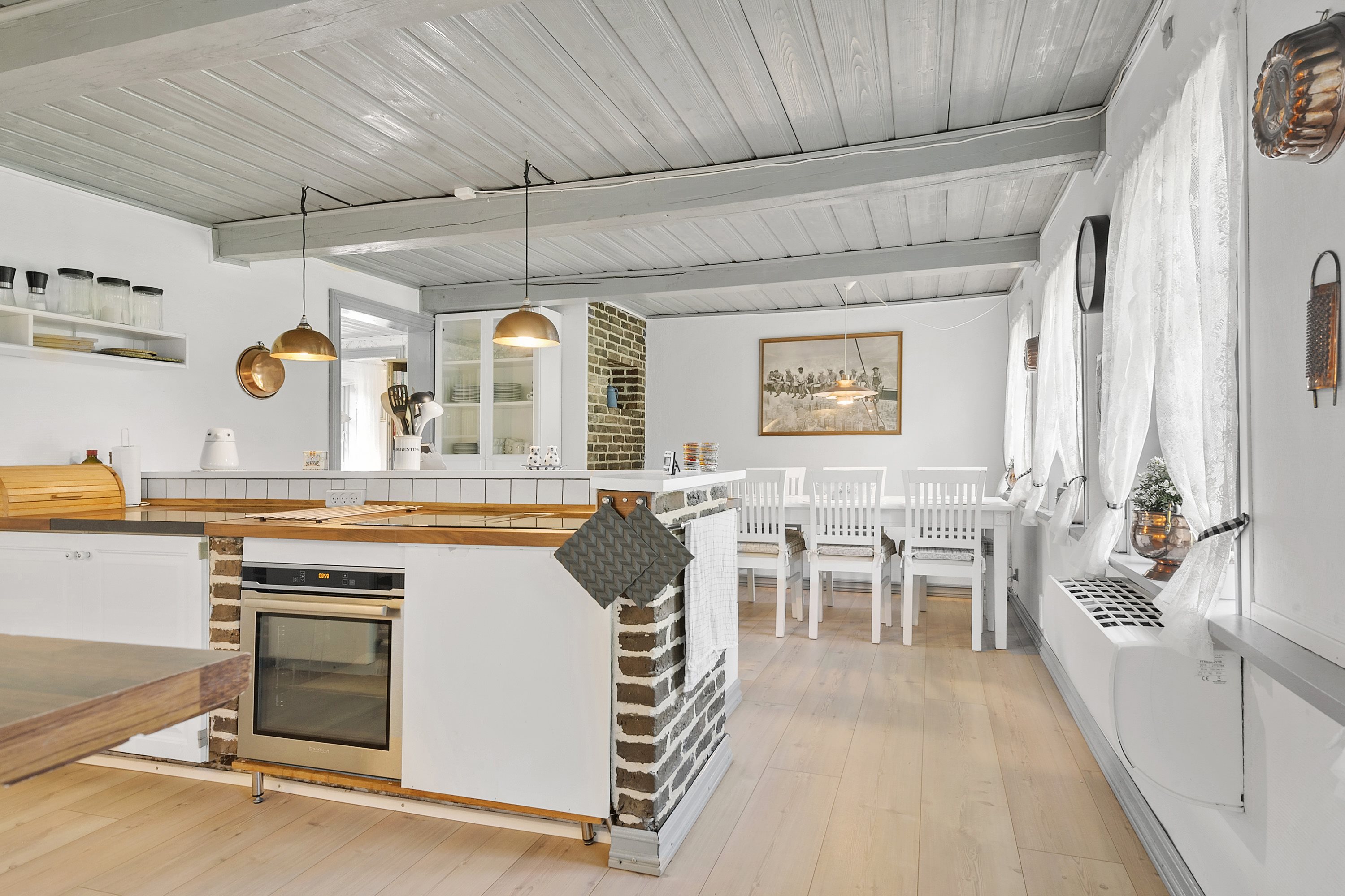 Fremhævet køkken billede i fuldskærmstilstand. Billede af Tunø Hovedgade 82, 8799 Tunø