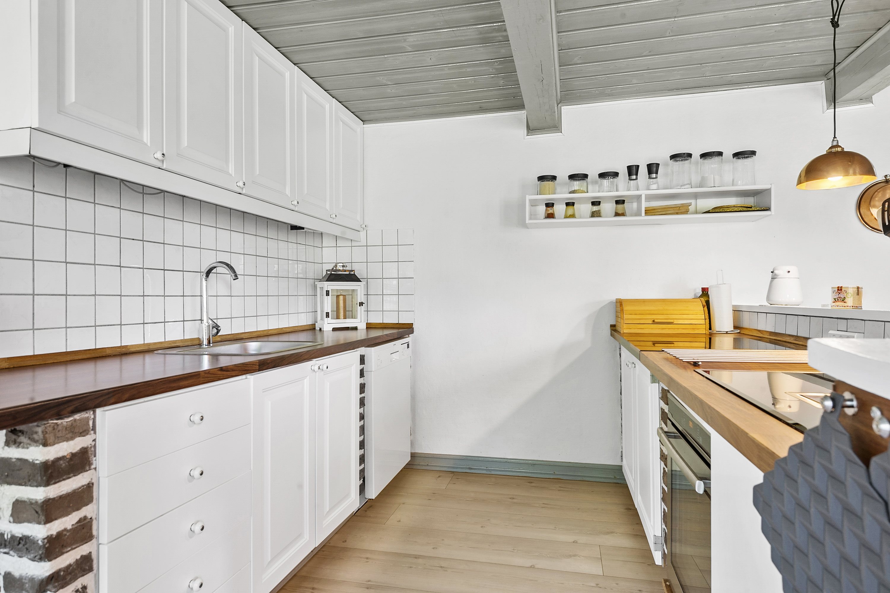 Fremhævet køkken billede i fuldskærmstilstand. Billede af Tunø Hovedgade 82, 8799 Tunø