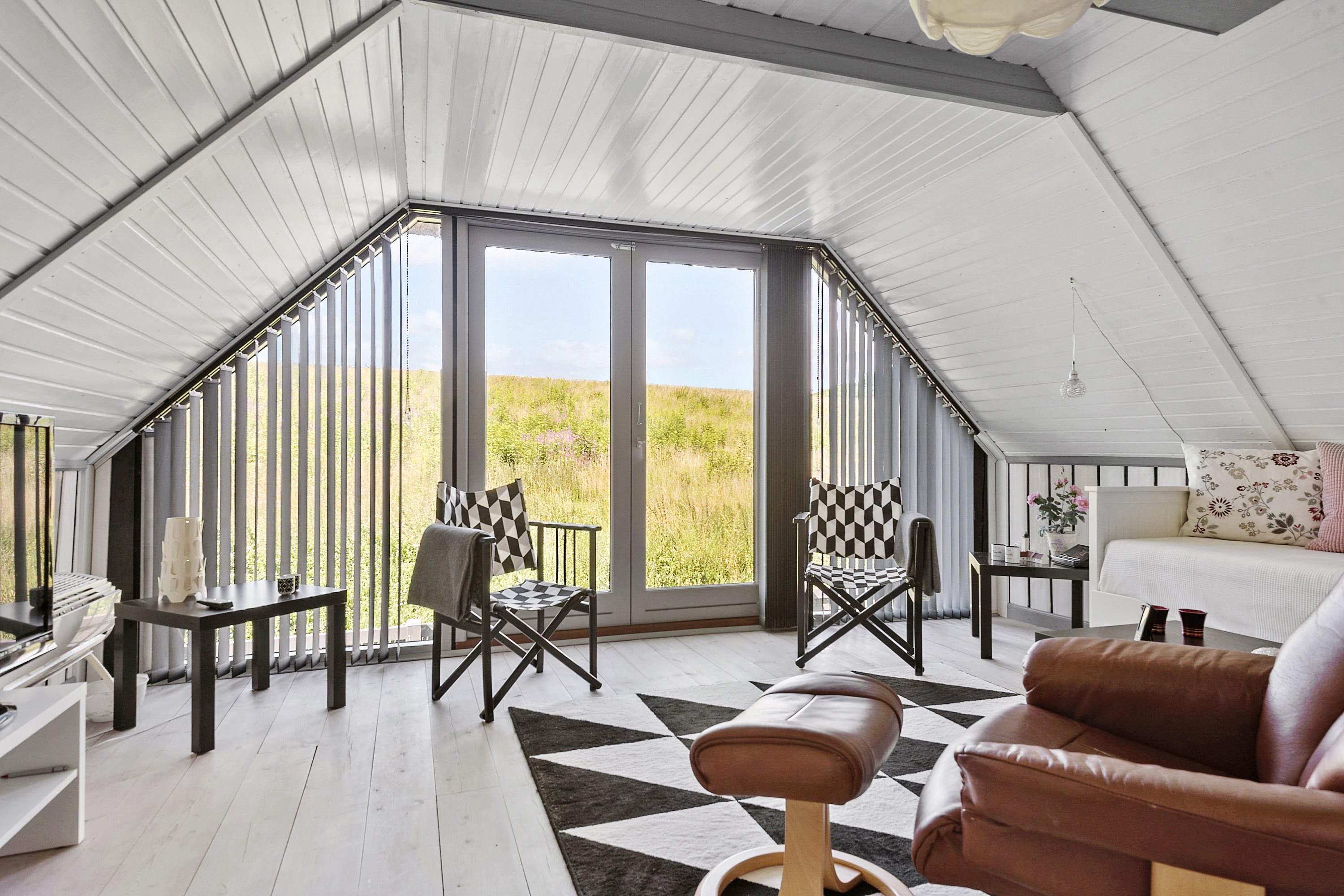 Fremhævet stue billede i fuldskærmstilstand. Billede af Tunø Hovedgade 82, 8799 Tunø