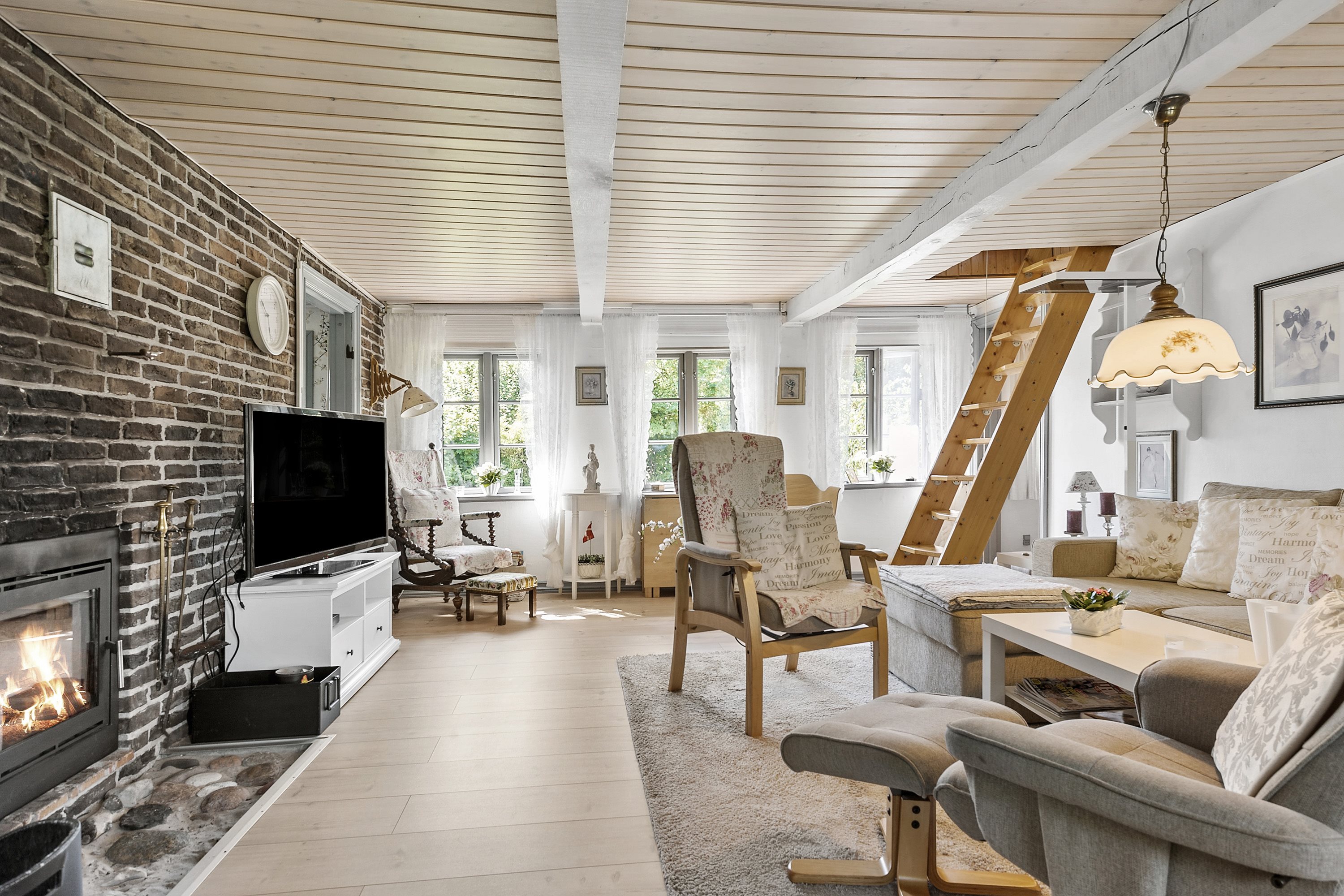 Miniaturebillede 2: stue. Billede af Tunø Hovedgade 82, 8799 Tunø