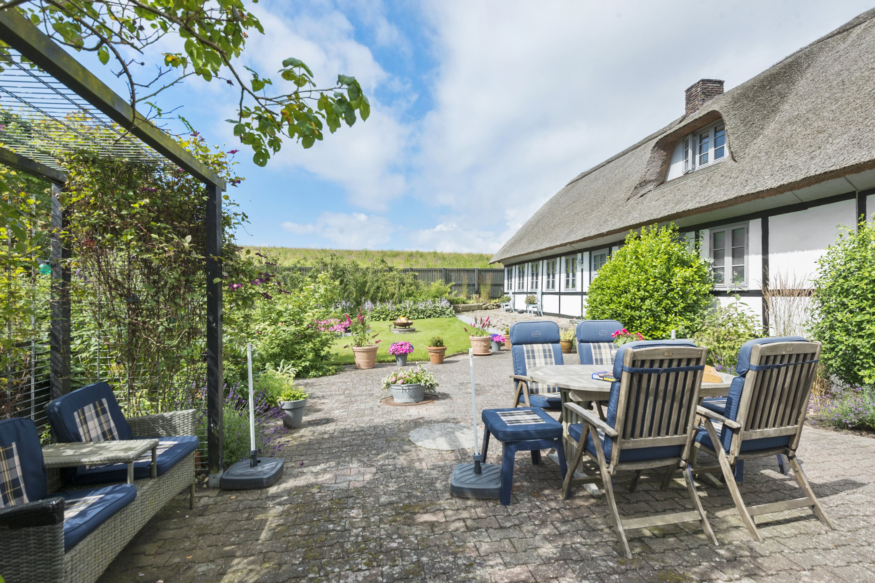 Fremhævet ejendommen billede i fuldskærmstilstand. Billede af Tunø Hovedgade 82, 8799 Tunø