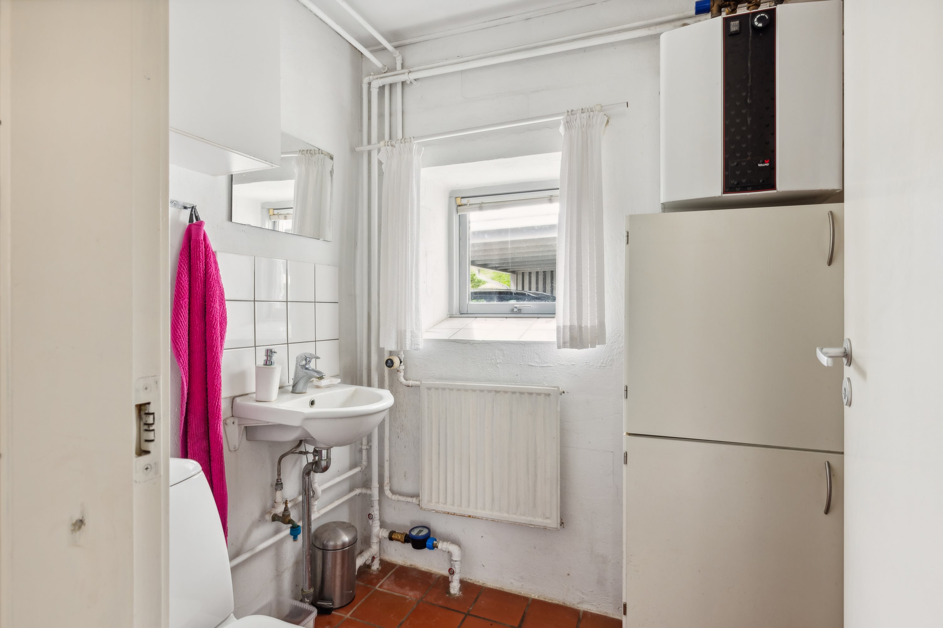 Fremhævet badeværelse billede i fuldskærmstilstand. Billede af Vinkelvej 3, Hvorslev, 8860 Ulstrup