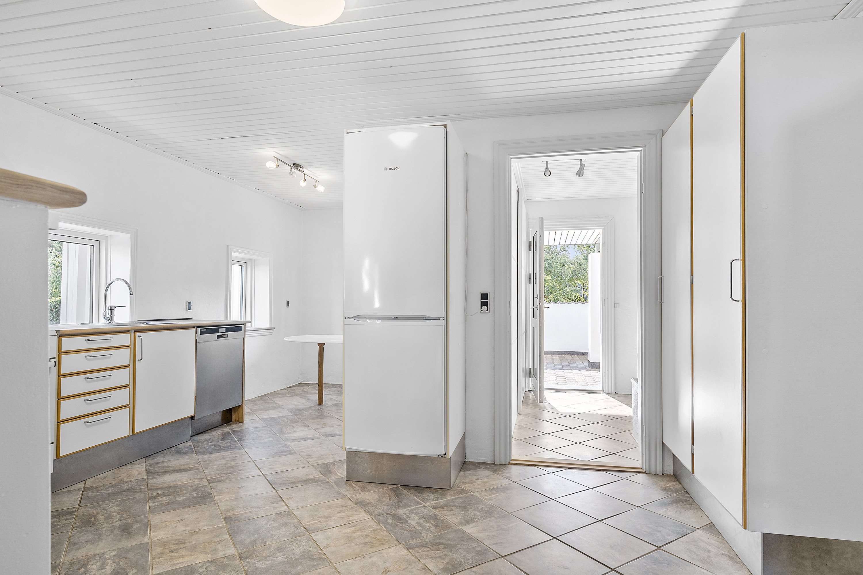 Fremhævet køkken billede i fuldskærmstilstand. Billede af Okslundvej 20, Lindknud, 6650 Brørup