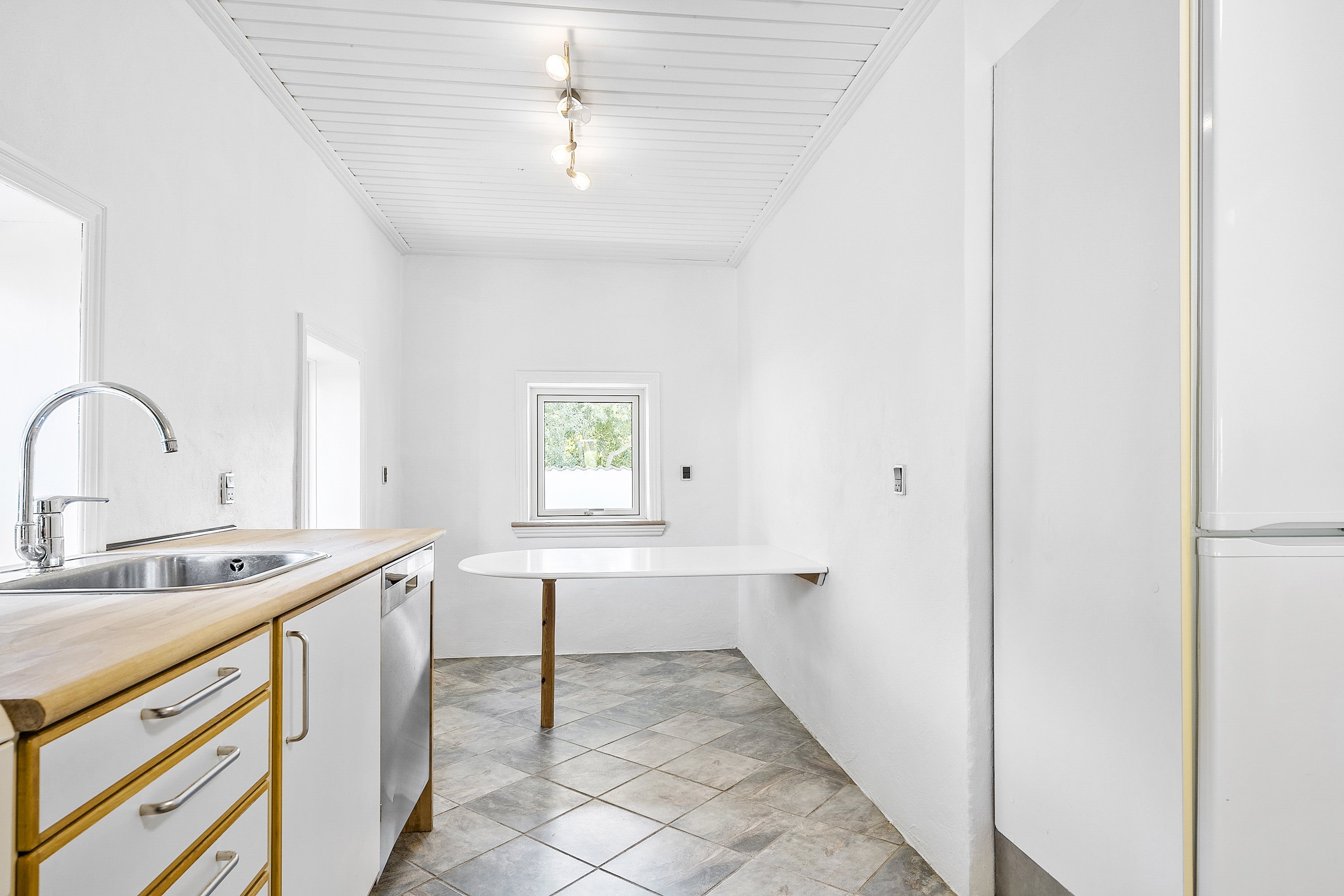 Fremhævet køkken billede i fuldskærmstilstand. Billede af Okslundvej 20, Lindknud, 6650 Brørup