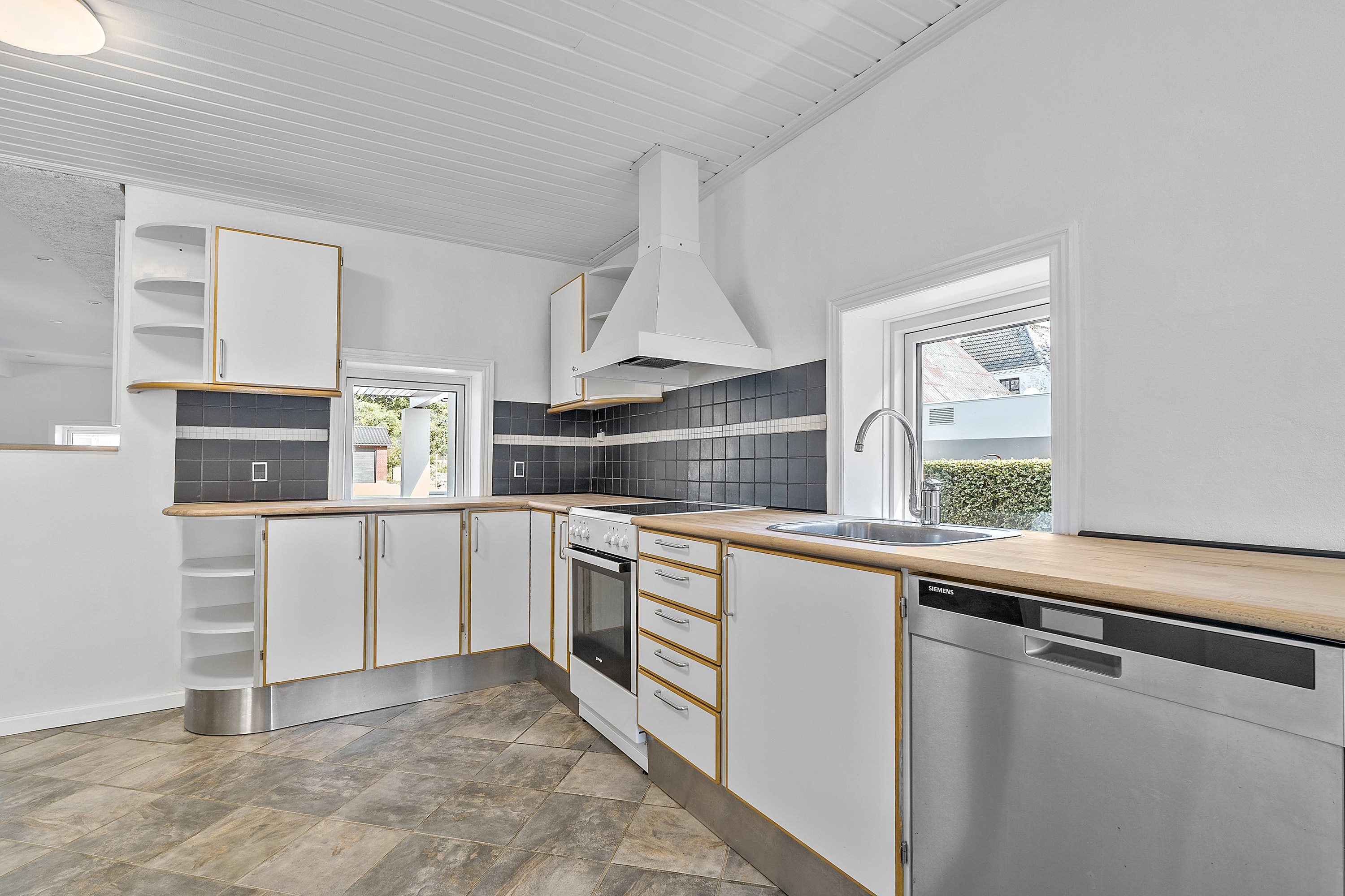 Fremhævet køkken billede i fuldskærmstilstand. Billede af Okslundvej 20, Lindknud, 6650 Brørup