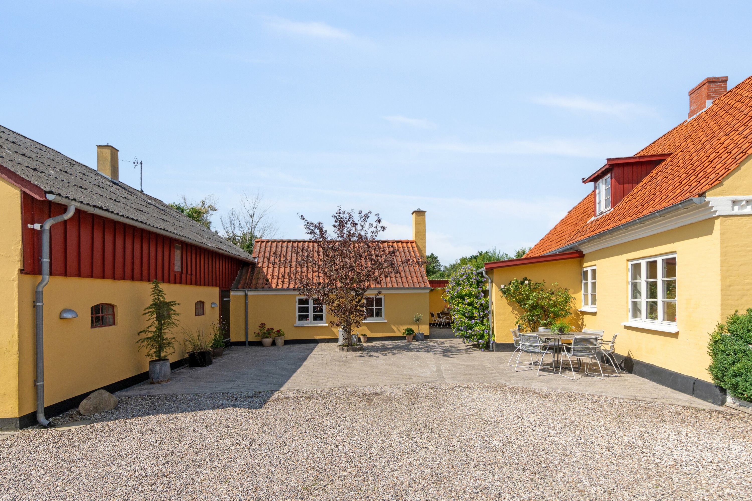 Miniaturebillede 1: udendørs. Billede af Møllebakken 9, 4581 Rørvig