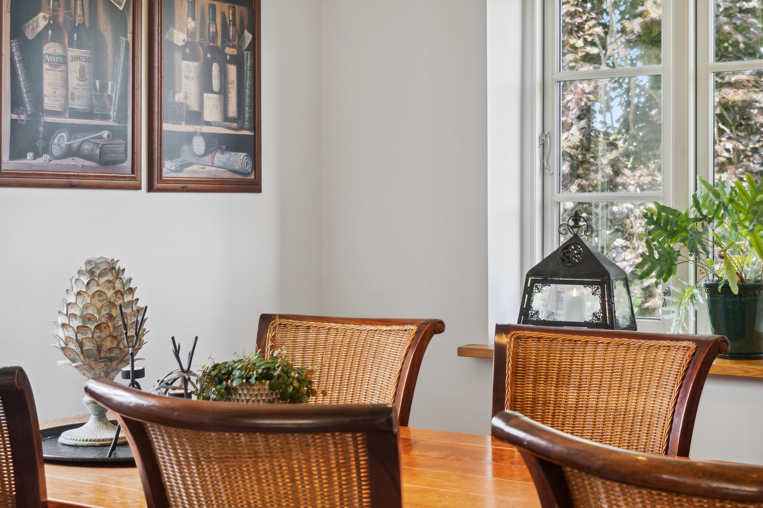 Fremhævet spisestue billede i fuldskærmstilstand. Billede af Møllebakken 9, 4581 Rørvig