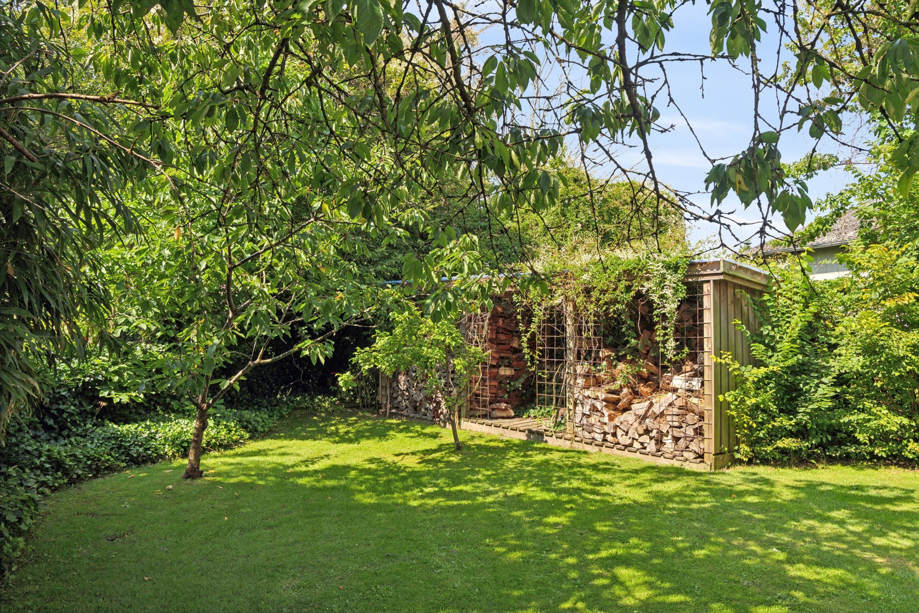 Fremhævet udendørs billede i fuldskærmstilstand. Billede af Møllebakken 9, 4581 Rørvig