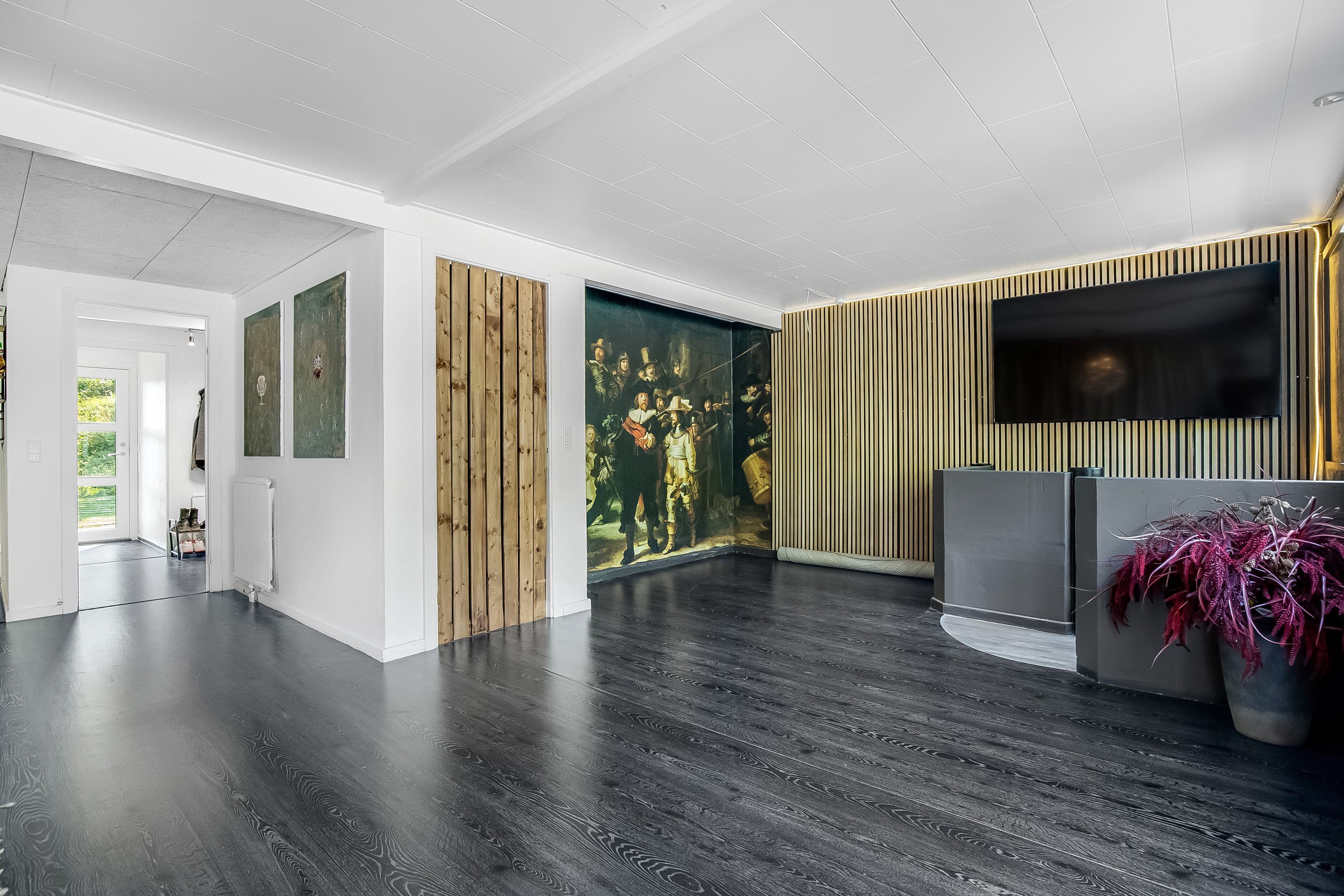 Fremhævet stue billede i fuldskærmstilstand. Billede af Fyrrelunden 20, 6051 Almind