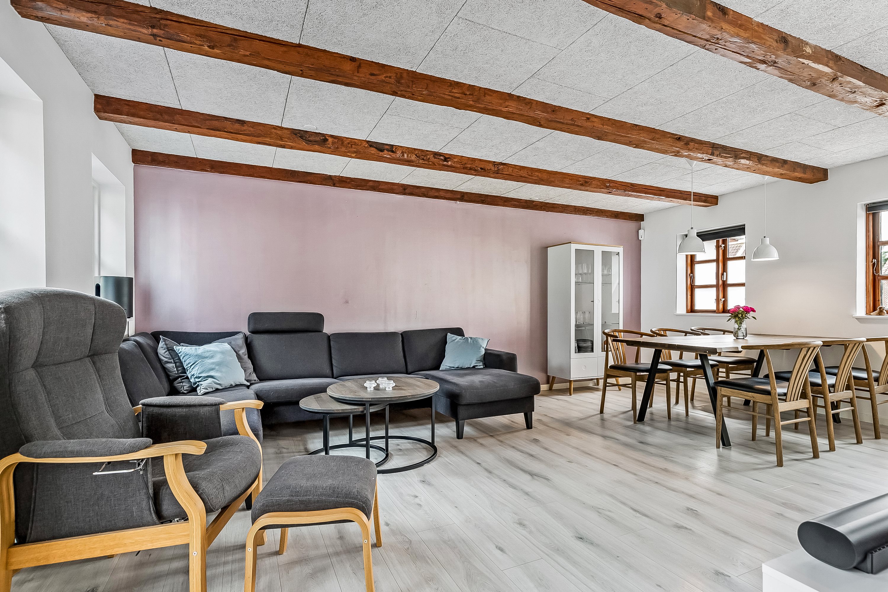 Fremhævet stue billede i fuldskærmstilstand. Billede af Vellingvej 75, St. Velling, 7000 Fredericia