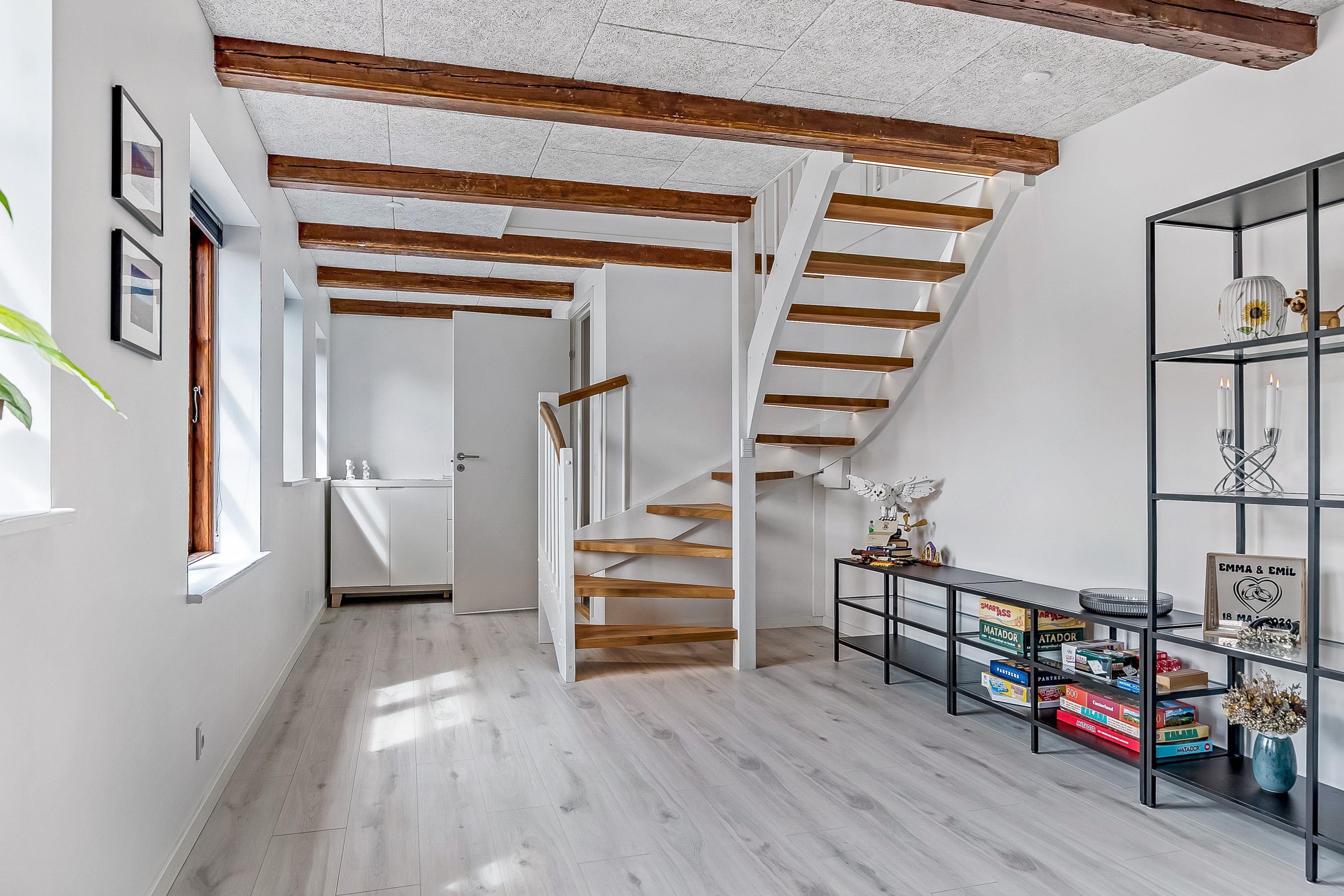 Fremhævet stue billede i fuldskærmstilstand. Billede af Vellingvej 75, St. Velling, 7000 Fredericia