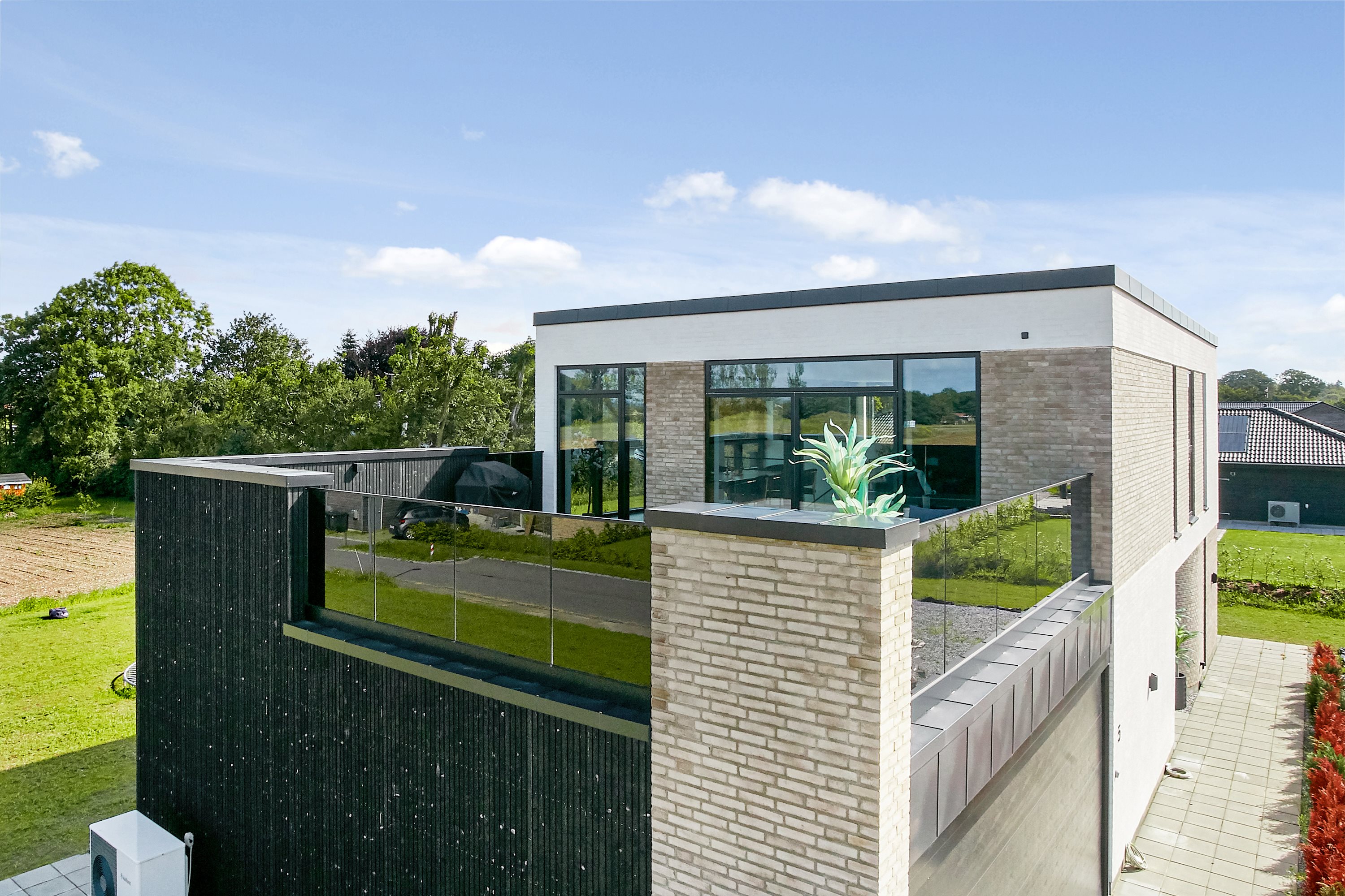 Fremhævet  billede i fuldskærmstilstand. Billede af Frihedslunden 5, 7300 Jelling