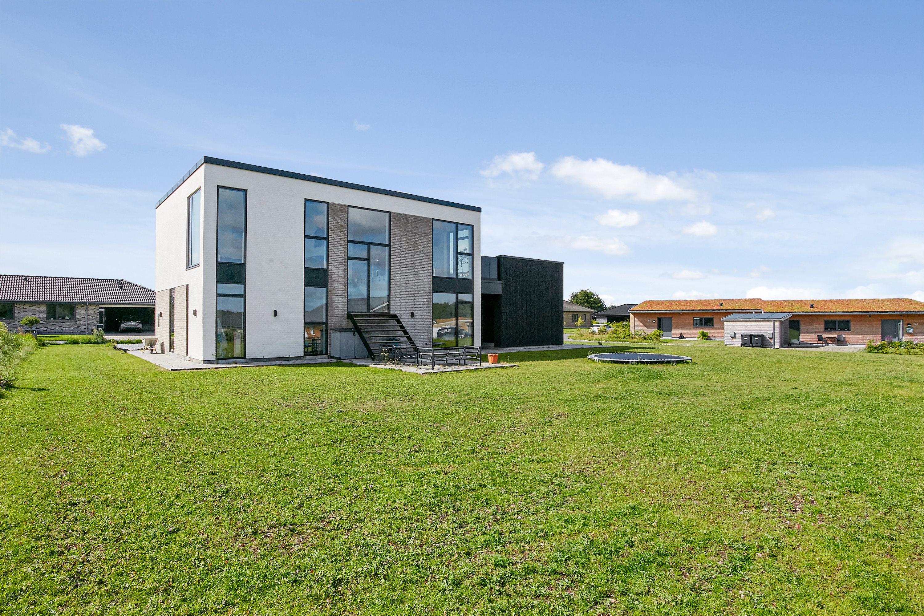 Fremhævet  billede i fuldskærmstilstand. Billede af Frihedslunden 5, 7300 Jelling