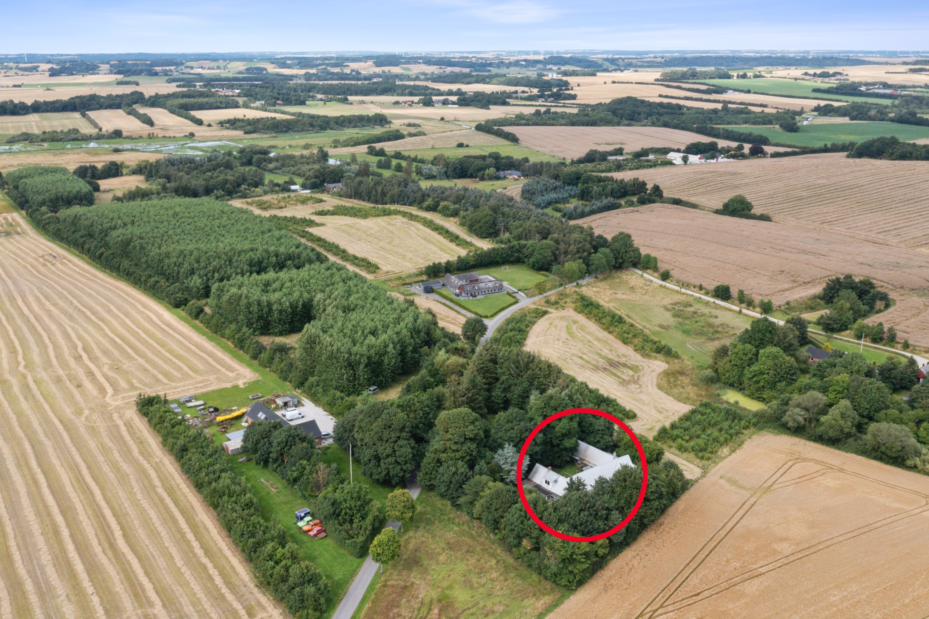 Miniaturebillede 1: luftfoto. Billede af Gml Oustrupvej 18, Mygind, 8544 Mørke