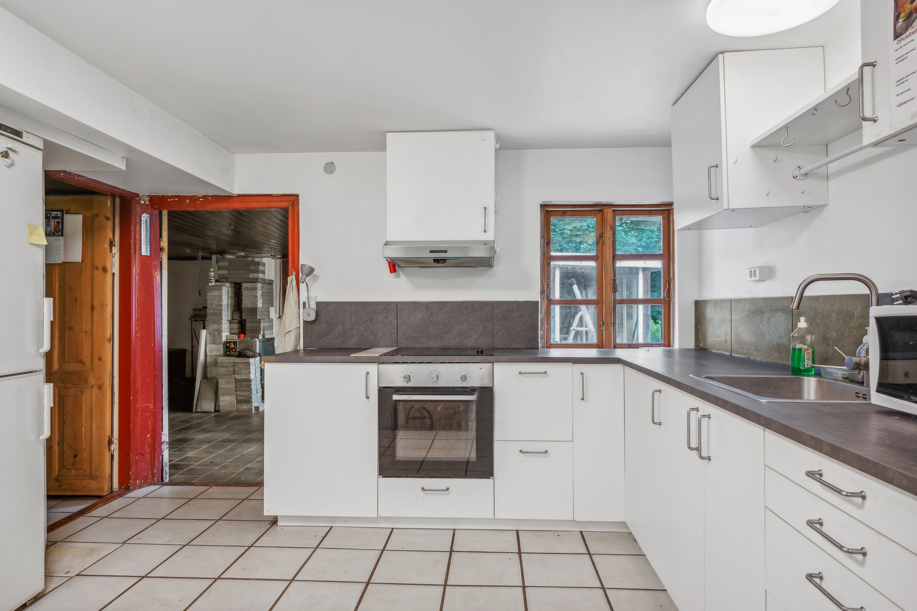 Fremhævet køkken billede i fuldskærmstilstand. Billede af Gml Oustrupvej 18, Mygind, 8544 Mørke