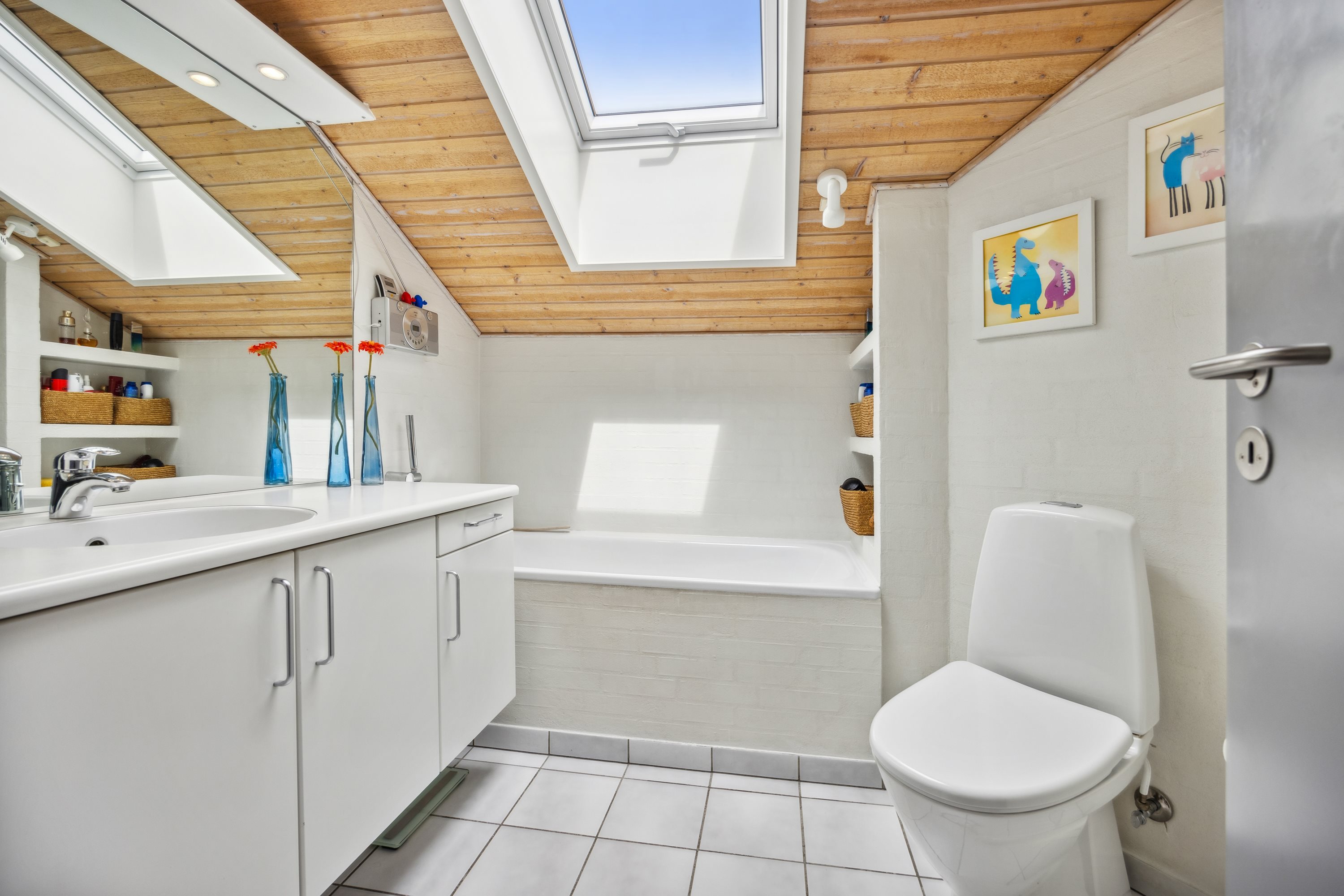 Fremhævet badeværelse billede i fuldskærmstilstand. Billede af Halsvej 170, Stae, 9310 Vodskov