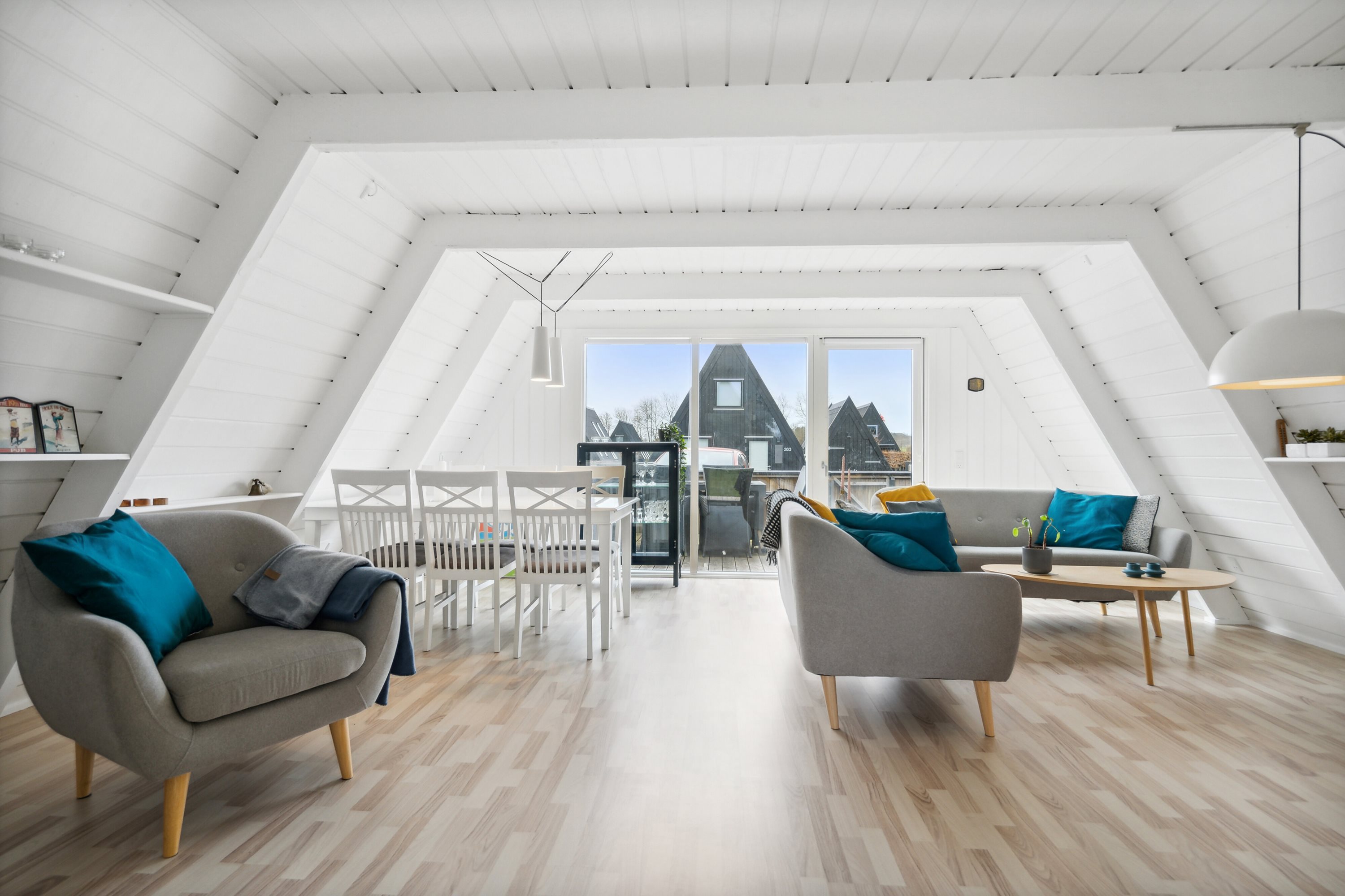 Fremhævet stue billede i fuldskærmstilstand. Billede af Golfsvinget 258, Gatten, 9640 Farsø