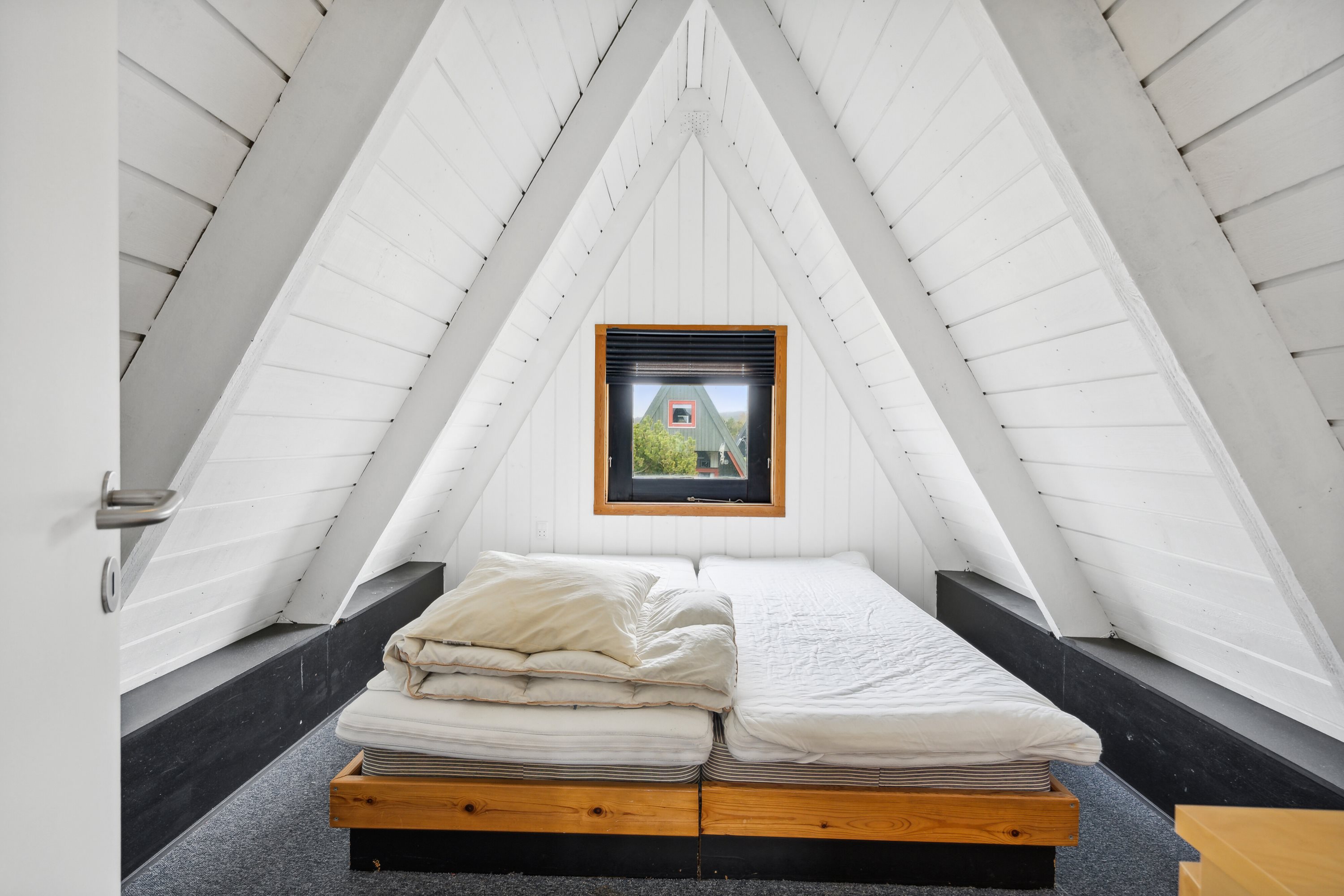 Fremhævet soveværelse billede i fuldskærmstilstand. Billede af Golfsvinget 258, Gatten, 9640 Farsø