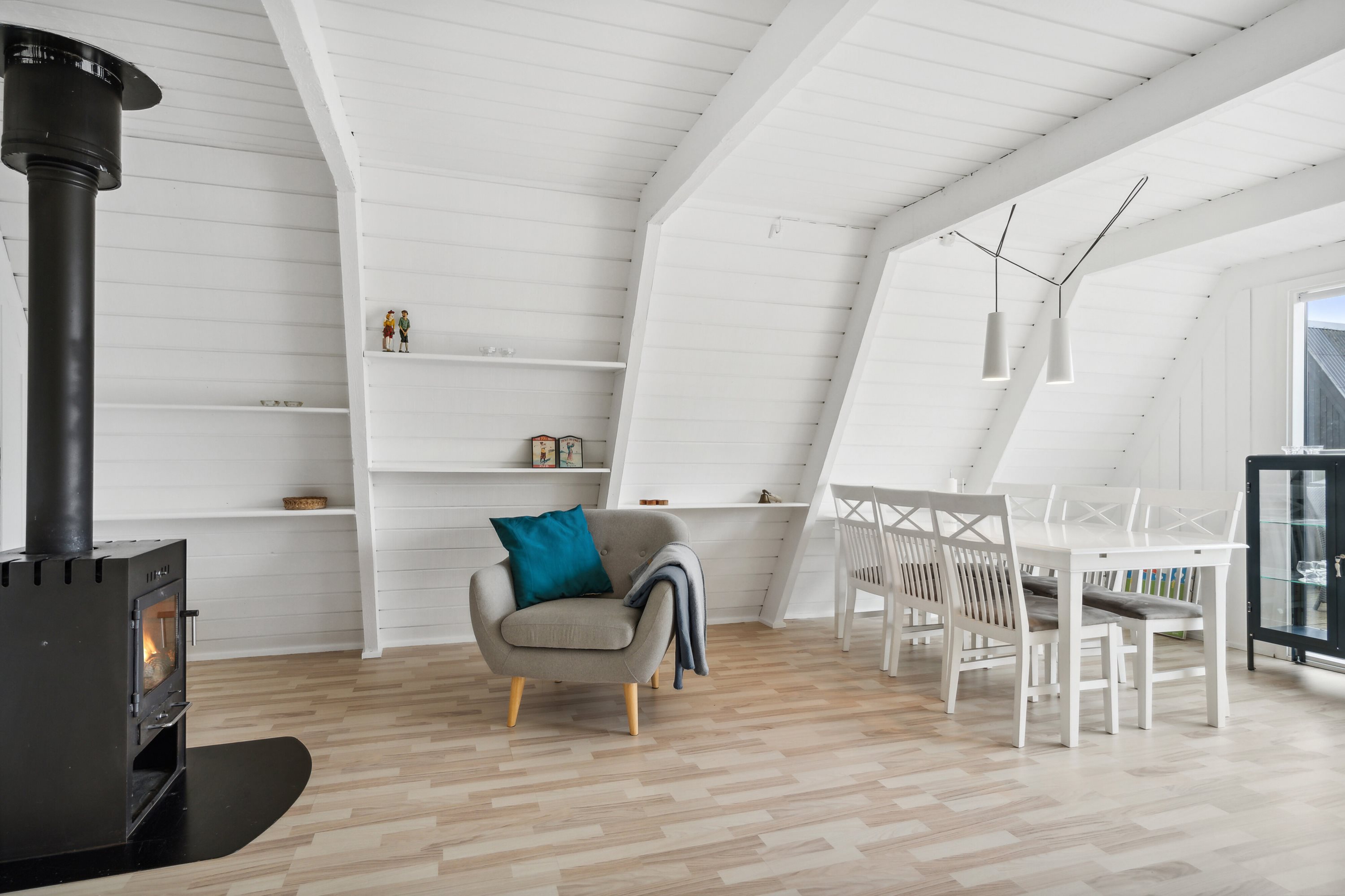 Fremhævet stue billede i fuldskærmstilstand. Billede af Golfsvinget 258, Gatten, 9640 Farsø