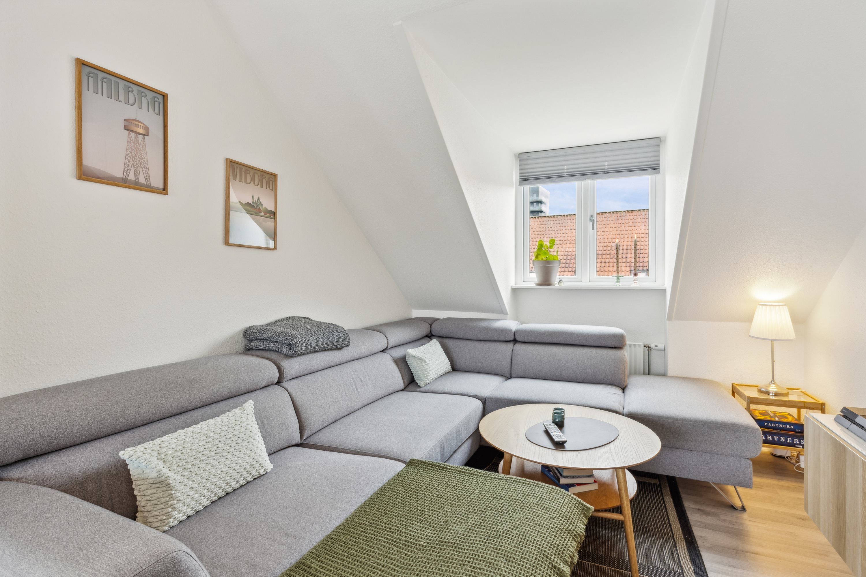 Fremhævet stue billede i fuldskærmstilstand. Billede af Skottenborg 7, 2. th., 8800 Viborg