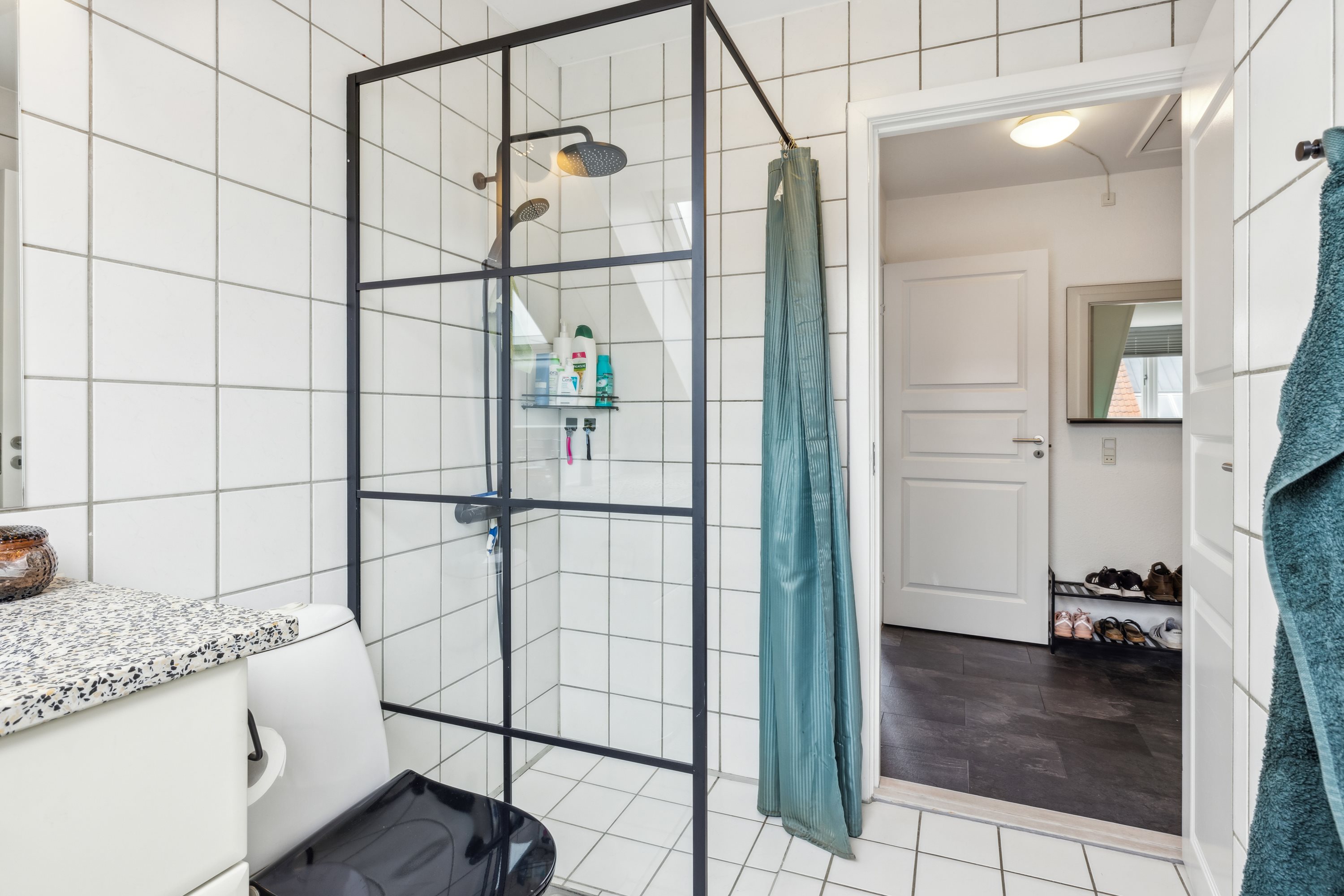 Fremhævet badeværelse billede i fuldskærmstilstand. Billede af Skottenborg 7, 2. th., 8800 Viborg