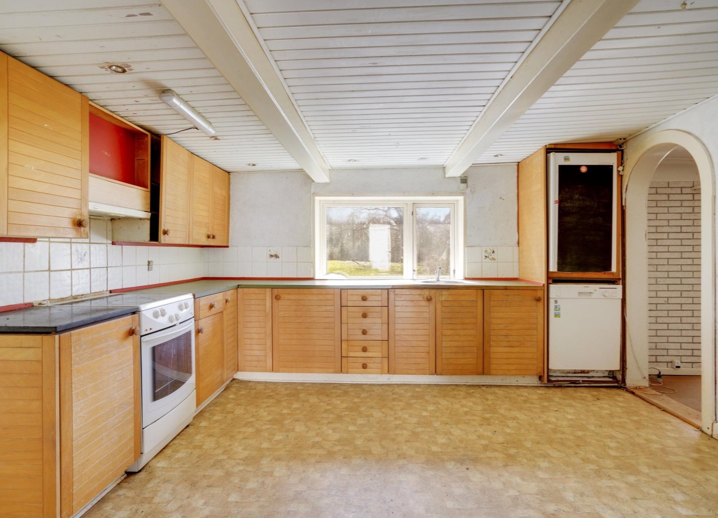 Fremhævet køkken billede i fuldskærmstilstand. Billede af Ølundgyden 11, Hessum Mose, 5450 Otterup