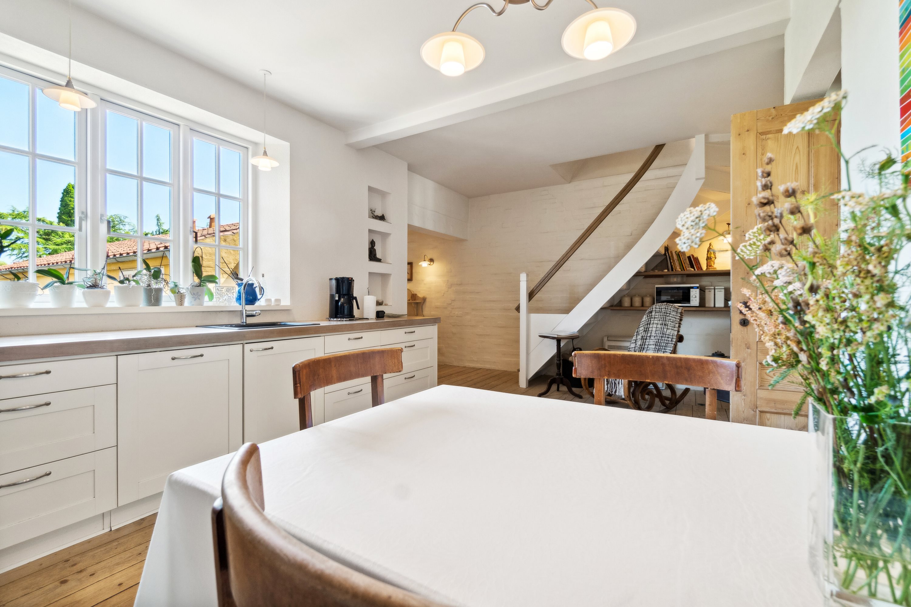 Fremhævet spisestue billede i fuldskærmstilstand. Billede af Søndre Alle 31, 3700 Rønne