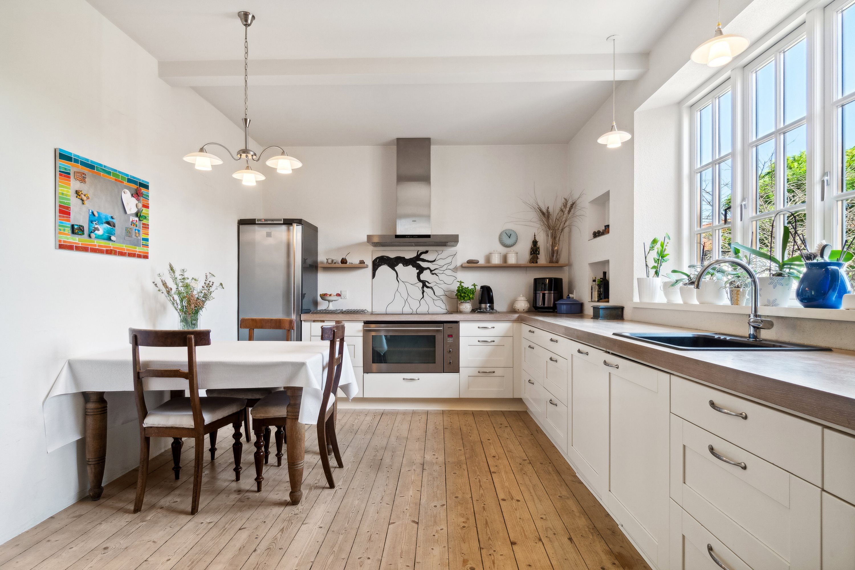 Fremhævet køkken billede i fuldskærmstilstand. Billede af Søndre Alle 31, 3700 Rønne