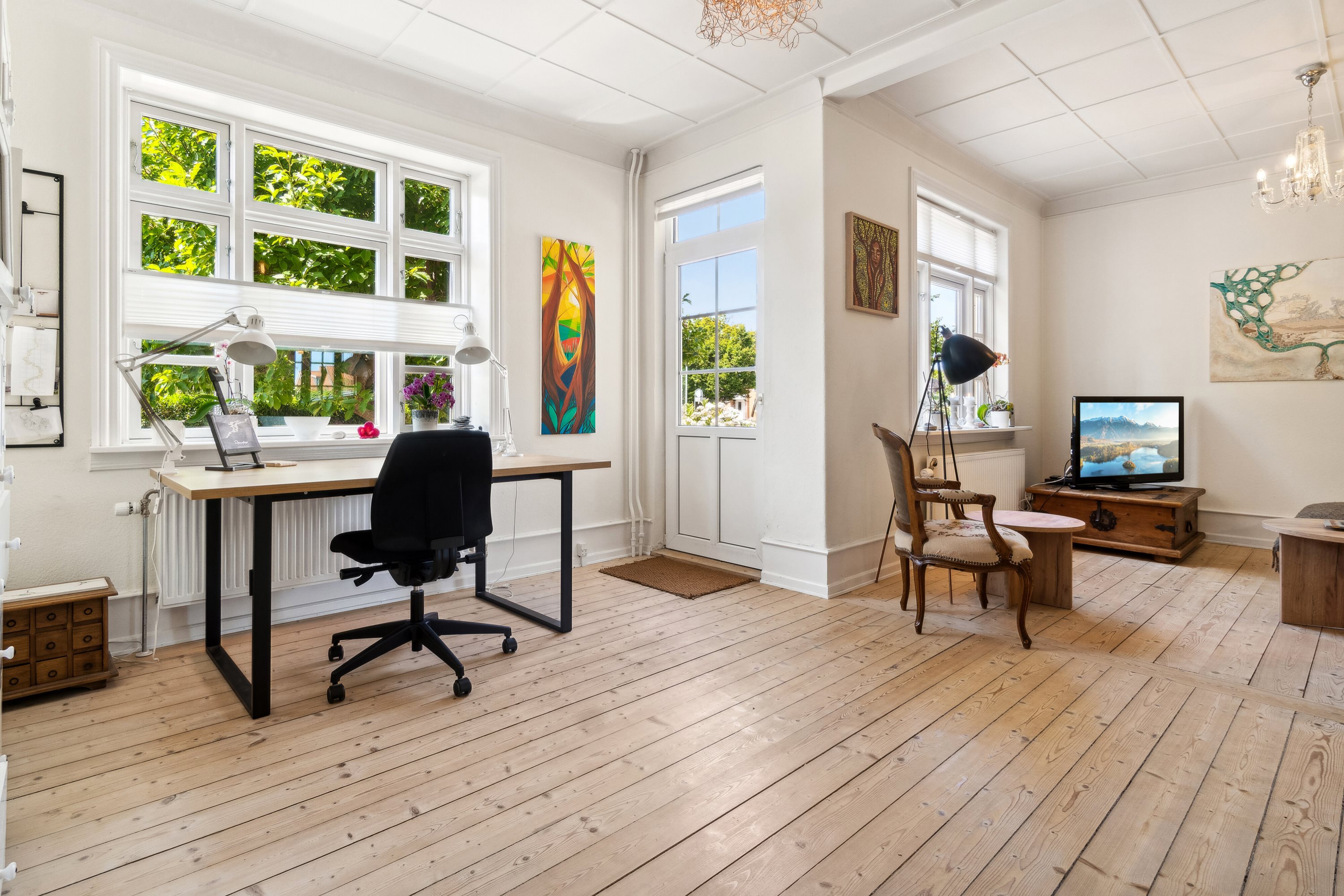 Fremhævet stue billede i fuldskærmstilstand. Billede af Søndre Alle 31, 3700 Rønne