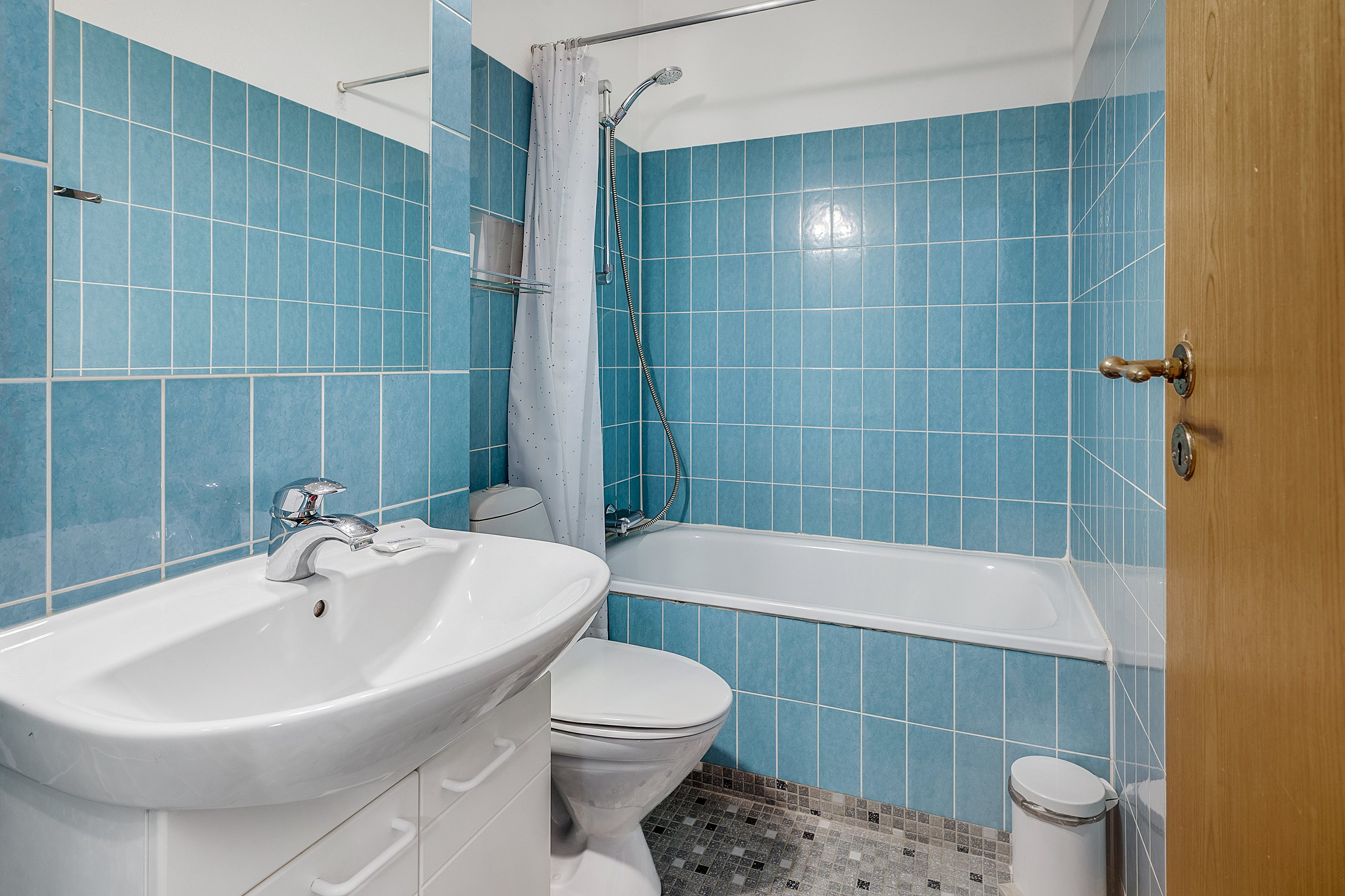 Fremhævet badeværelse billede i fuldskærmstilstand. Billede af Fægangsvej 11A, 1. 212., Bønnerup Strand, 8585 Glesborg