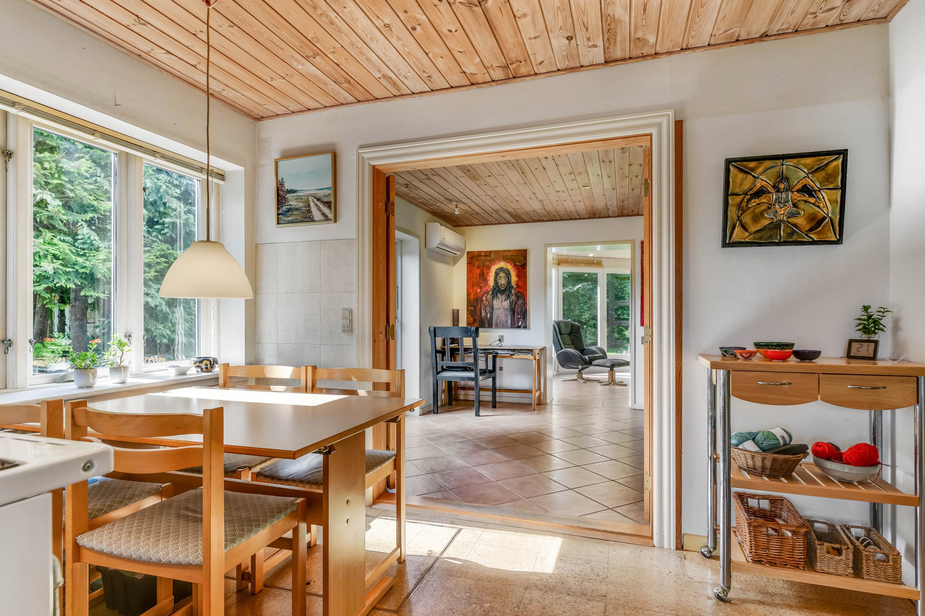 Fremhævet stue billede i fuldskærmstilstand. Billede af Fittingvej 18, 6623 Vorbasse