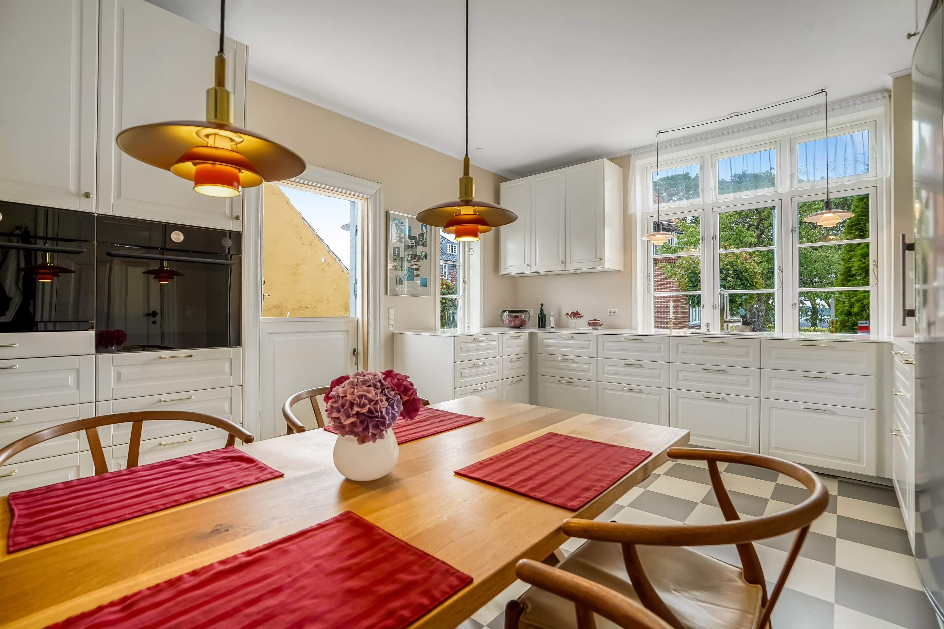 Fremhævet køkken billede i fuldskærmstilstand. Billede af Rolighedsvej 12, Strib, 5500 Middelfart