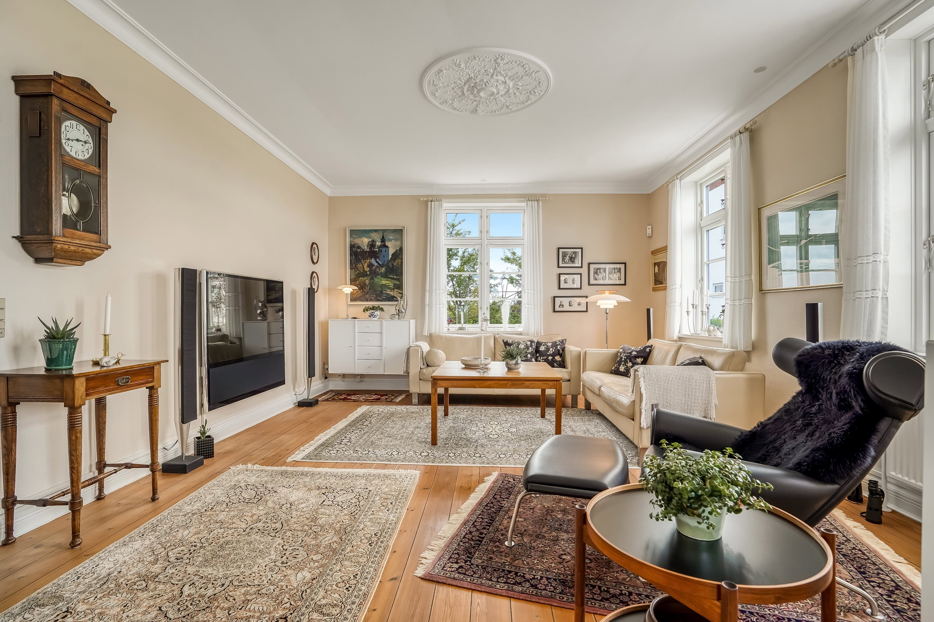 Fremhævet stue billede i fuldskærmstilstand. Billede af Rolighedsvej 12, Strib, 5500 Middelfart