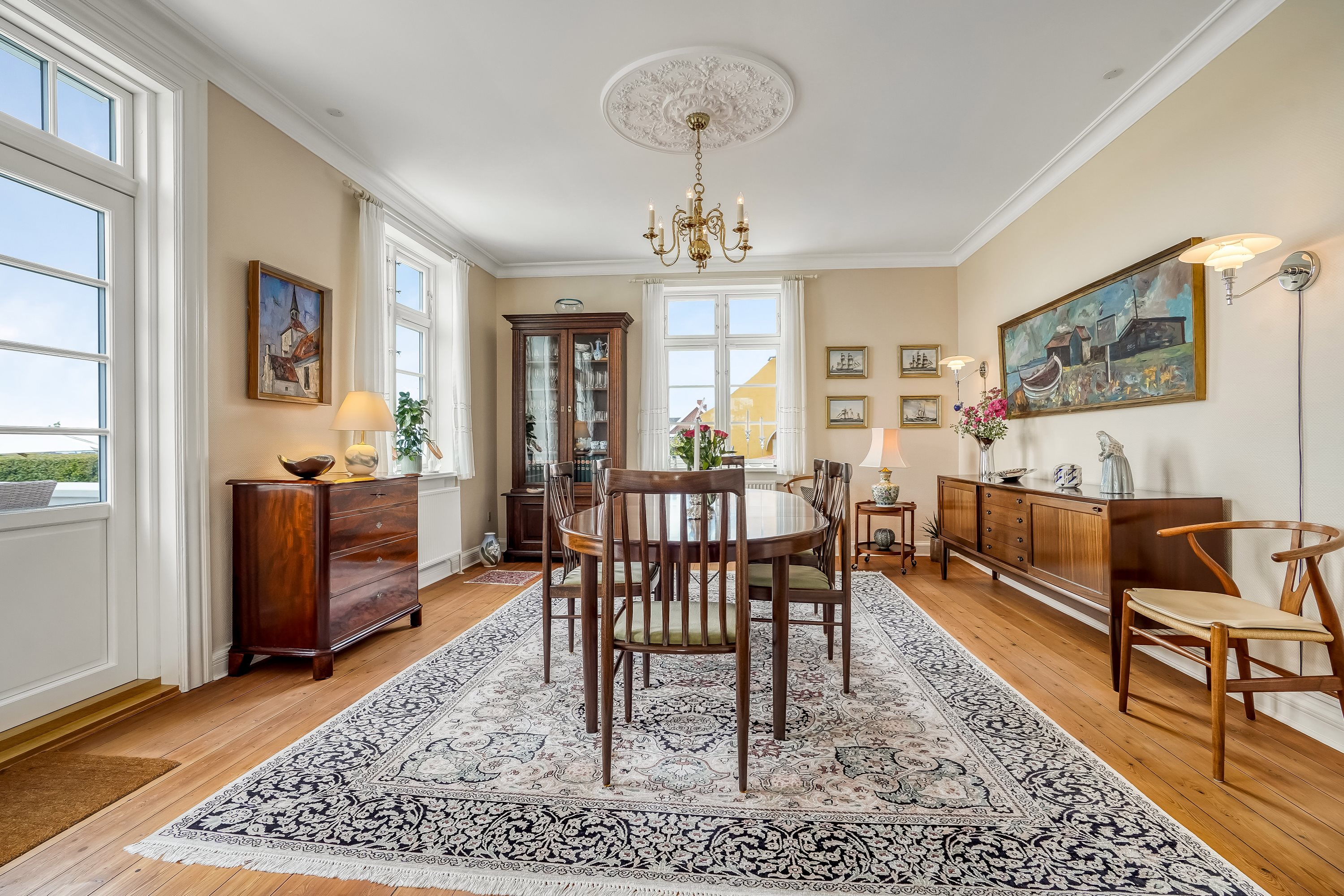 Fremhævet stue billede i fuldskærmstilstand. Billede af Rolighedsvej 12, Strib, 5500 Middelfart