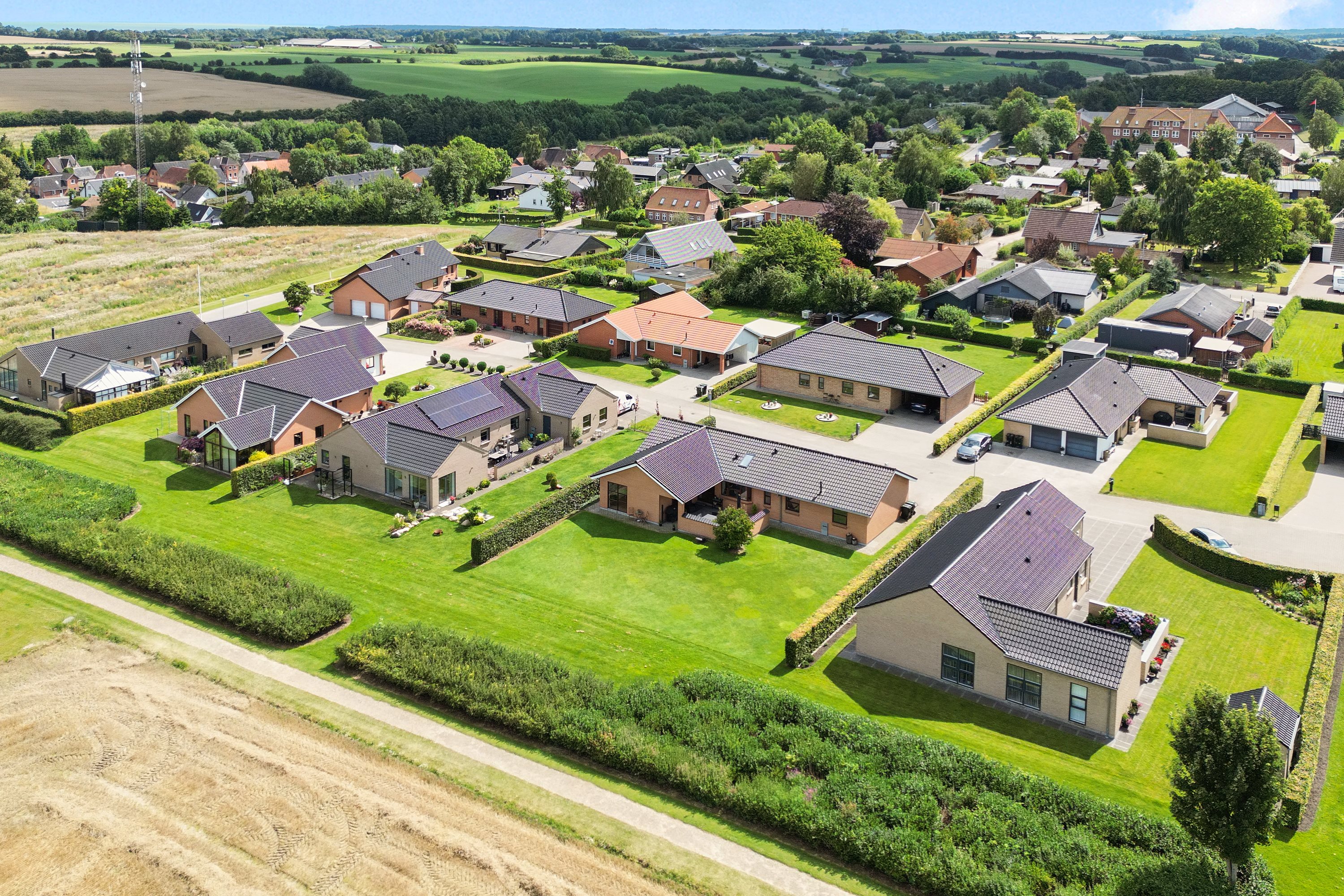 Fremhævet  billede i fuldskærmstilstand. Billede af Stengårdsvej 8, Glud, 7130 Juelsminde